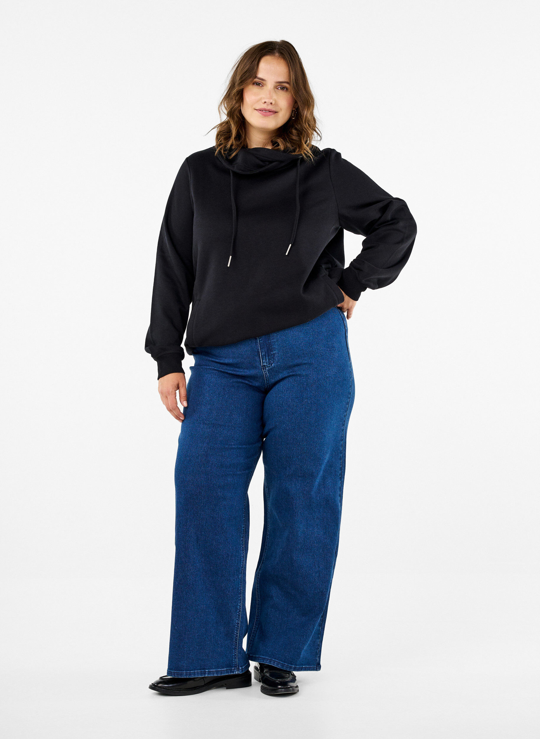 Zizzi FLASH - Sweatshirt med h&oslash;j krave, Black, Model image number 2