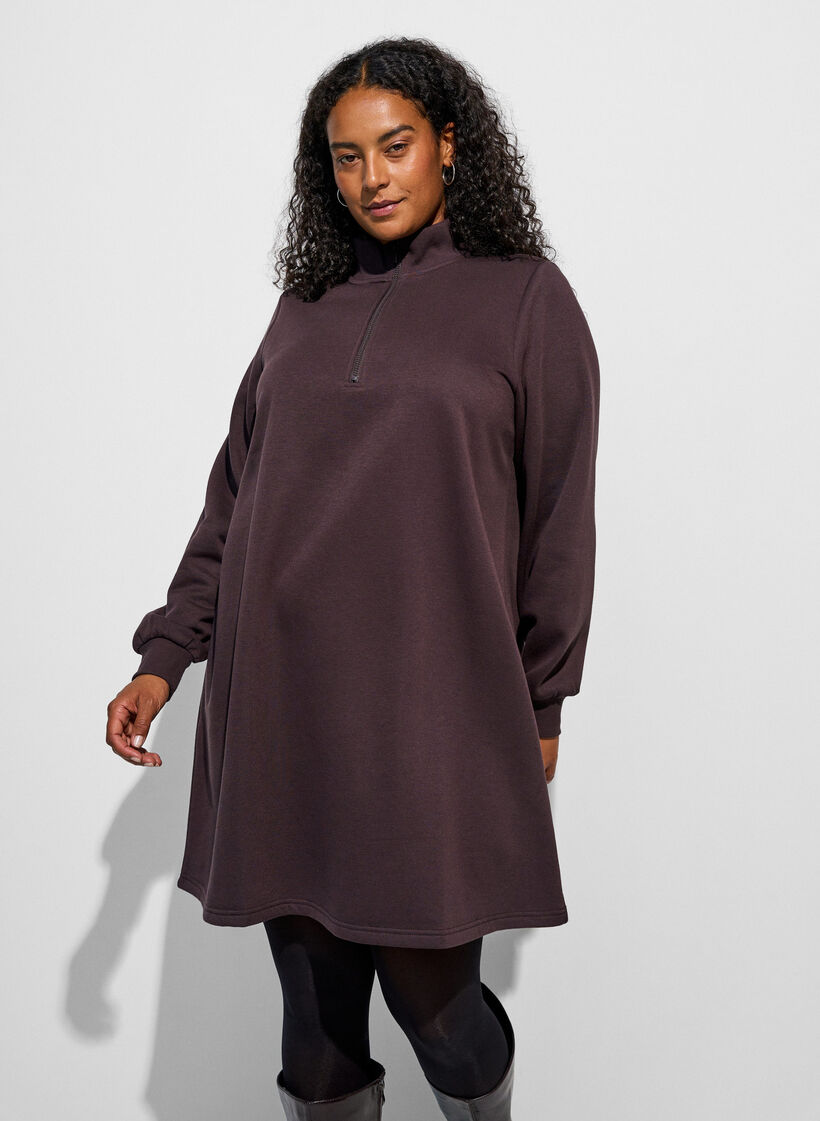Sweatkjole med h&oslash;j ribkrave og lynl&aring;s , Brun, Model image number 0