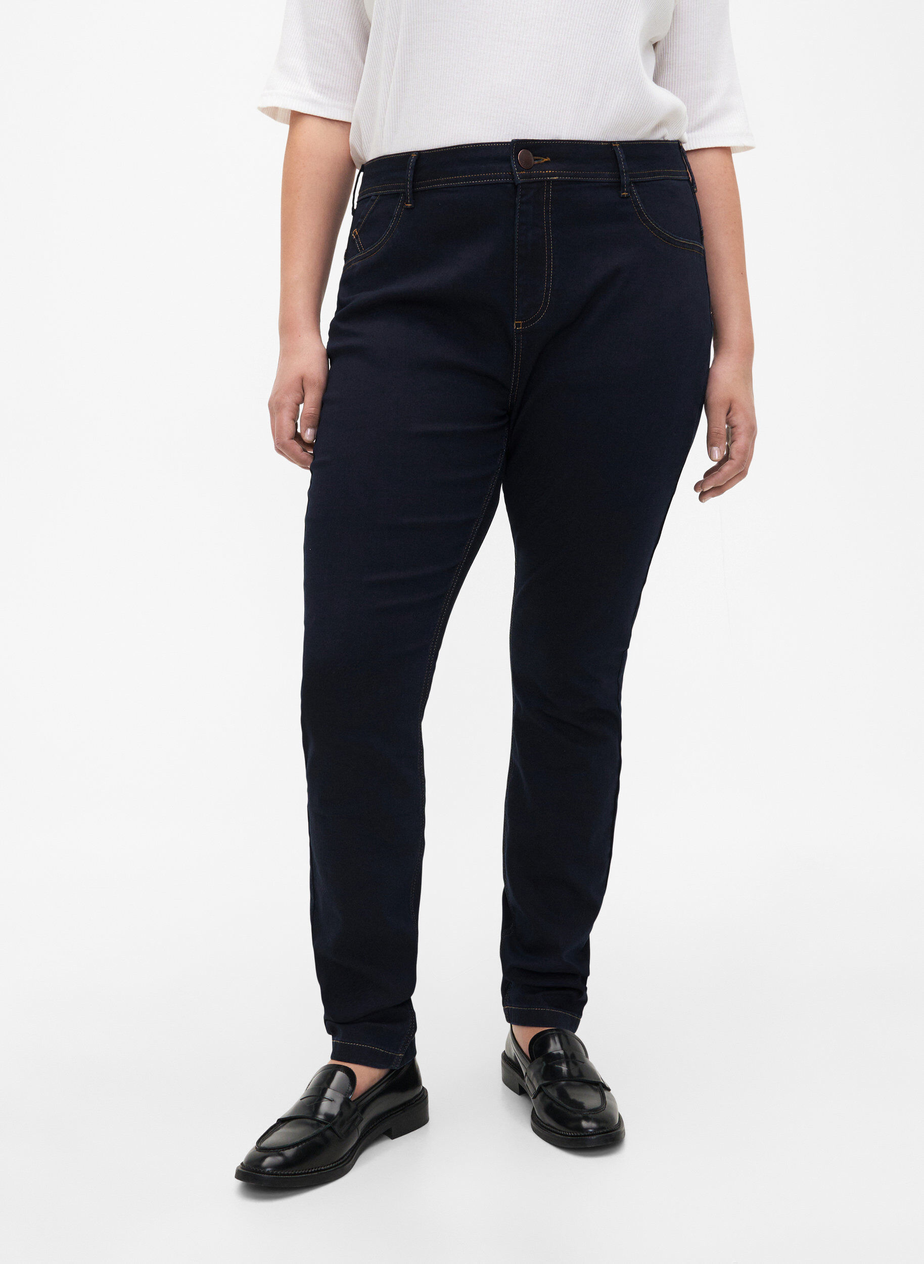 Zizzi Super slim Amy jeans med h&oslash;j talje, Bl&aring;, Model image number 2