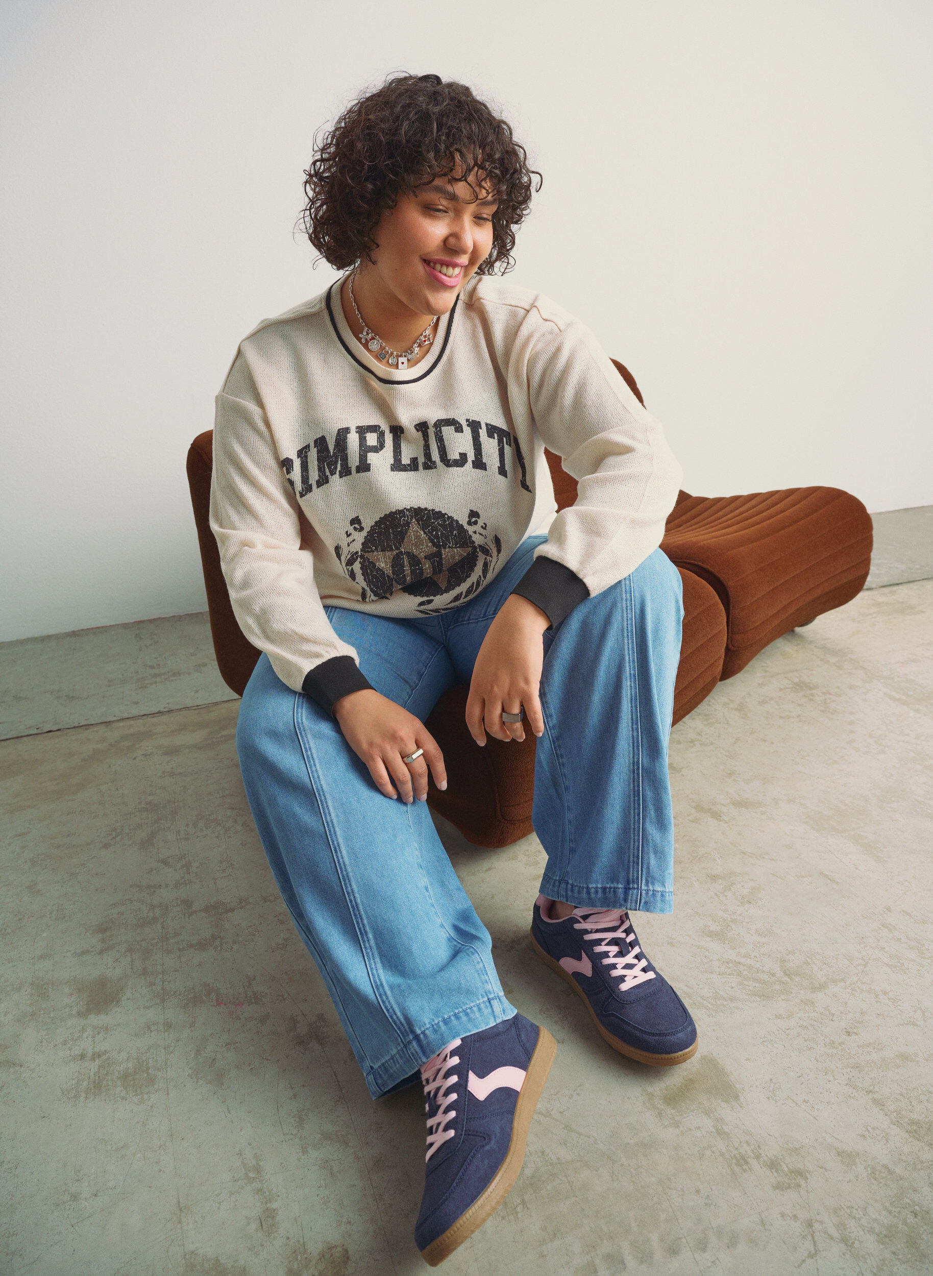 Zizzi Sweatshirt i strukturjersey med frontprint, Beige, Image image number 0