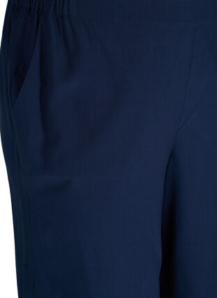 Viskose bermuda shorts med lommer, Navy Blazer, Packshot image number 2