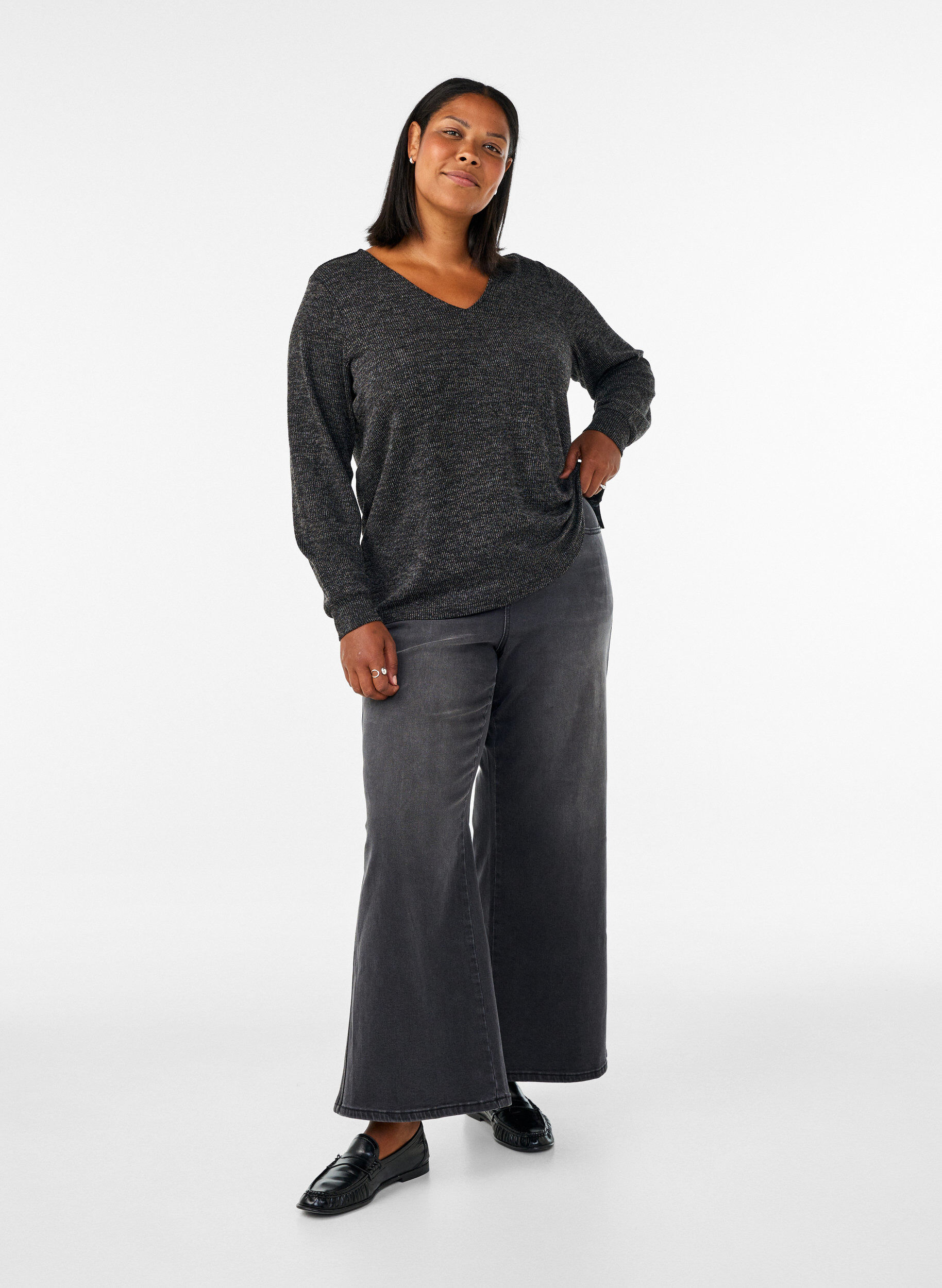 ZizziJerseybluse med V-hals og lange &aelig;rmer, Sort, Model image number 1