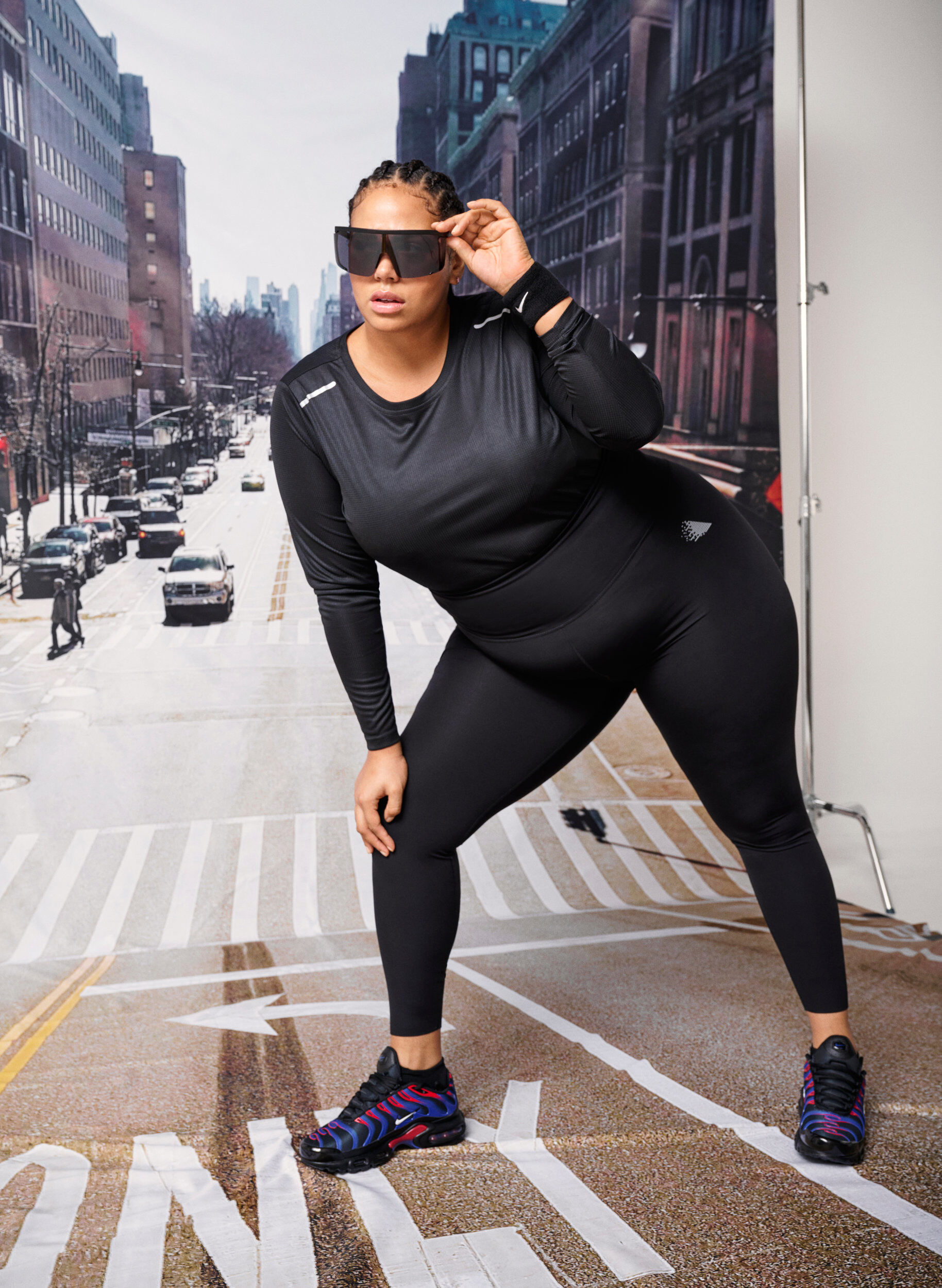 Zizzi Lang&aelig;rmet tr&aelig;ningsbluse med refleksdetaljer, Black, Image image number 0