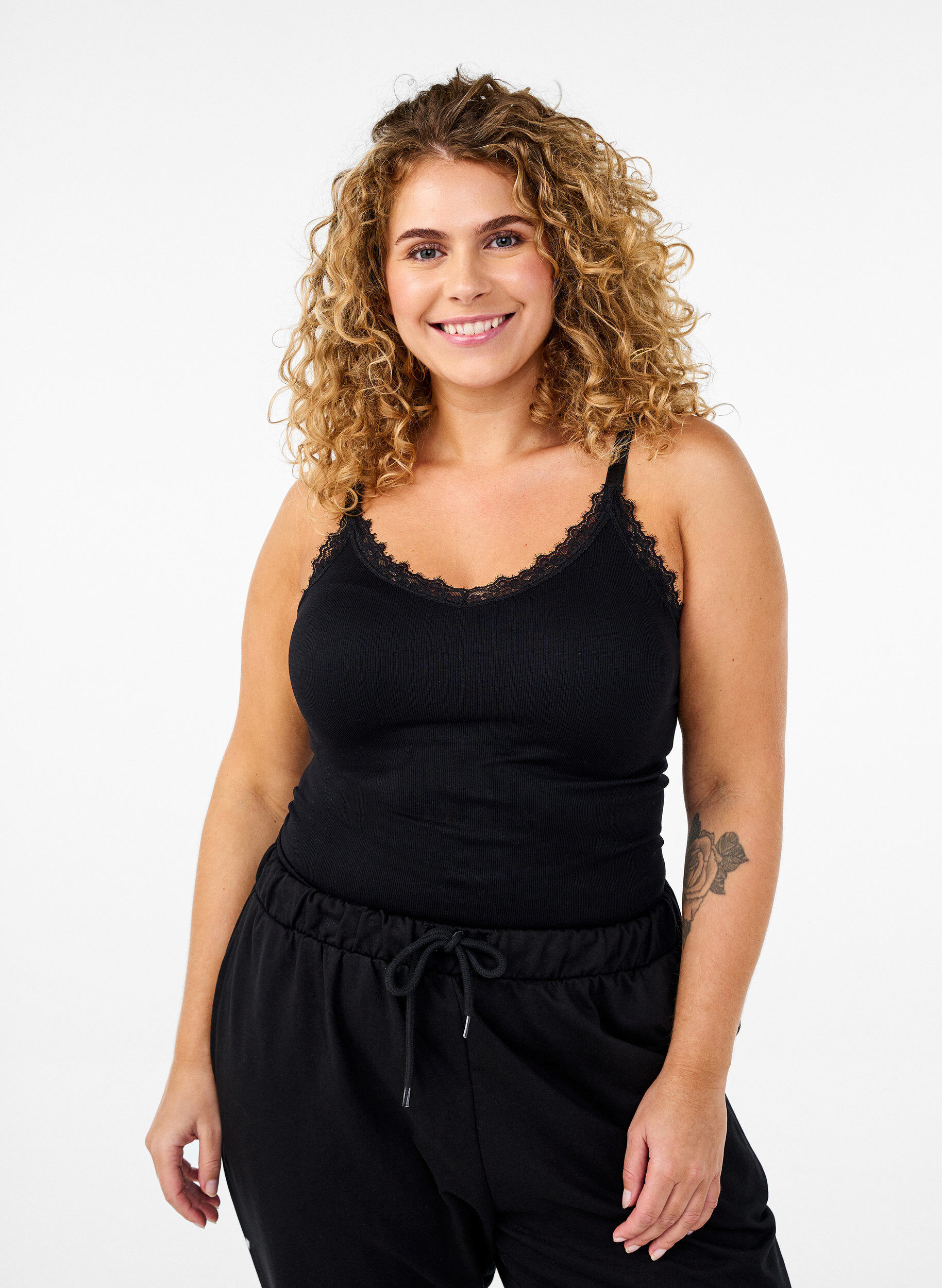 Zizzi Seamless top med blondekant, Black, Model image number 0