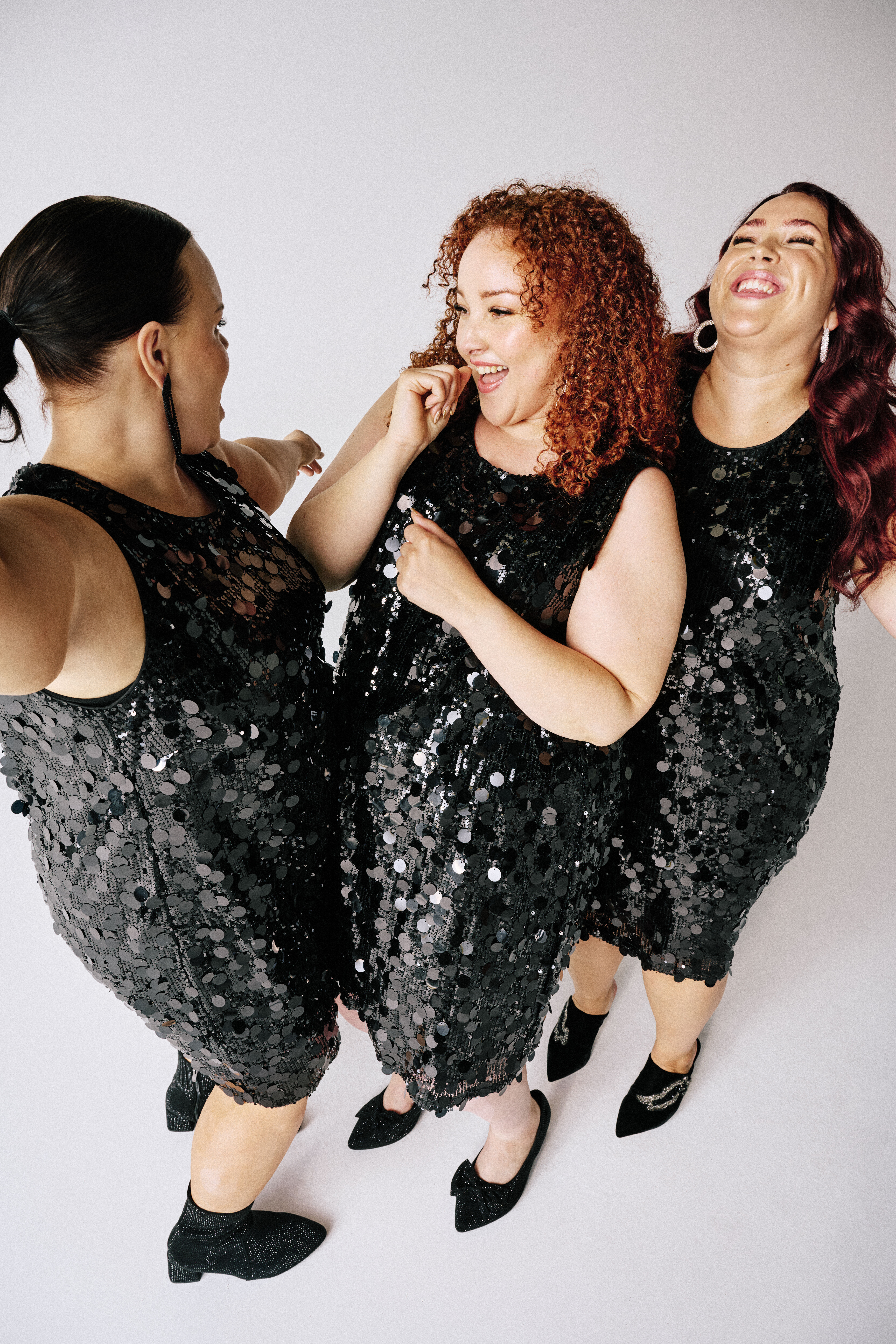 Zizzi Sort kjole med pailletter, , Model