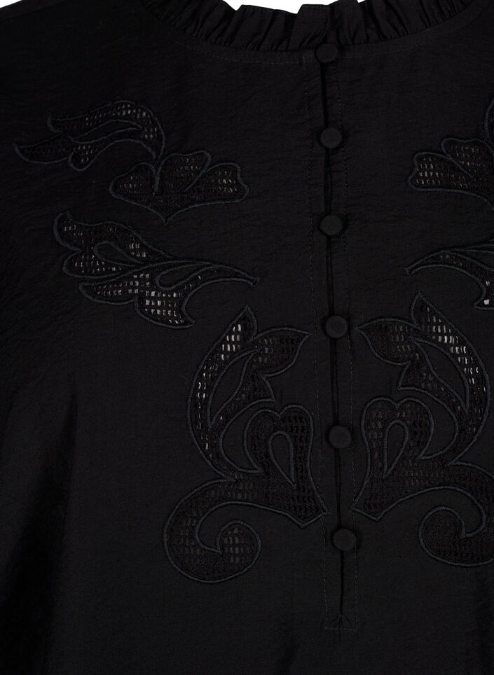 Bluse med flæser og broderi anglaise, Black, Packshot image number 2