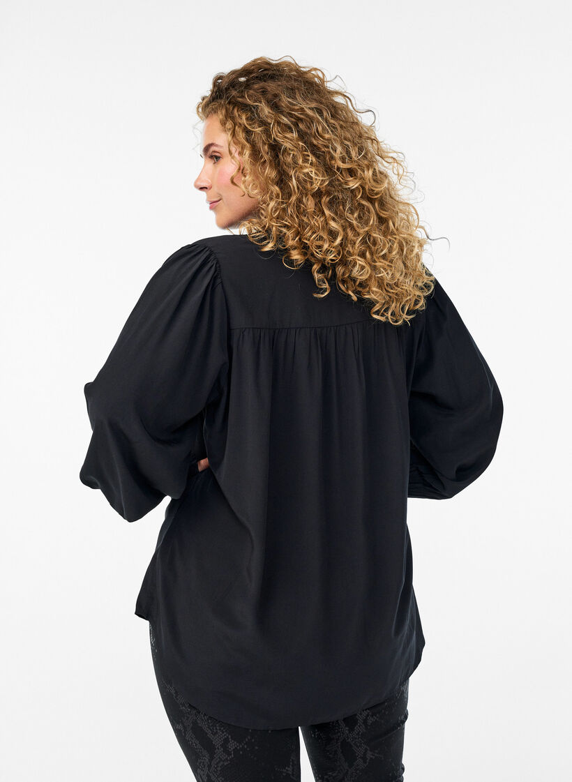 Skjortebluse med fl&aelig;sekrave og rynkedetaljer, Sort, Model image number 2