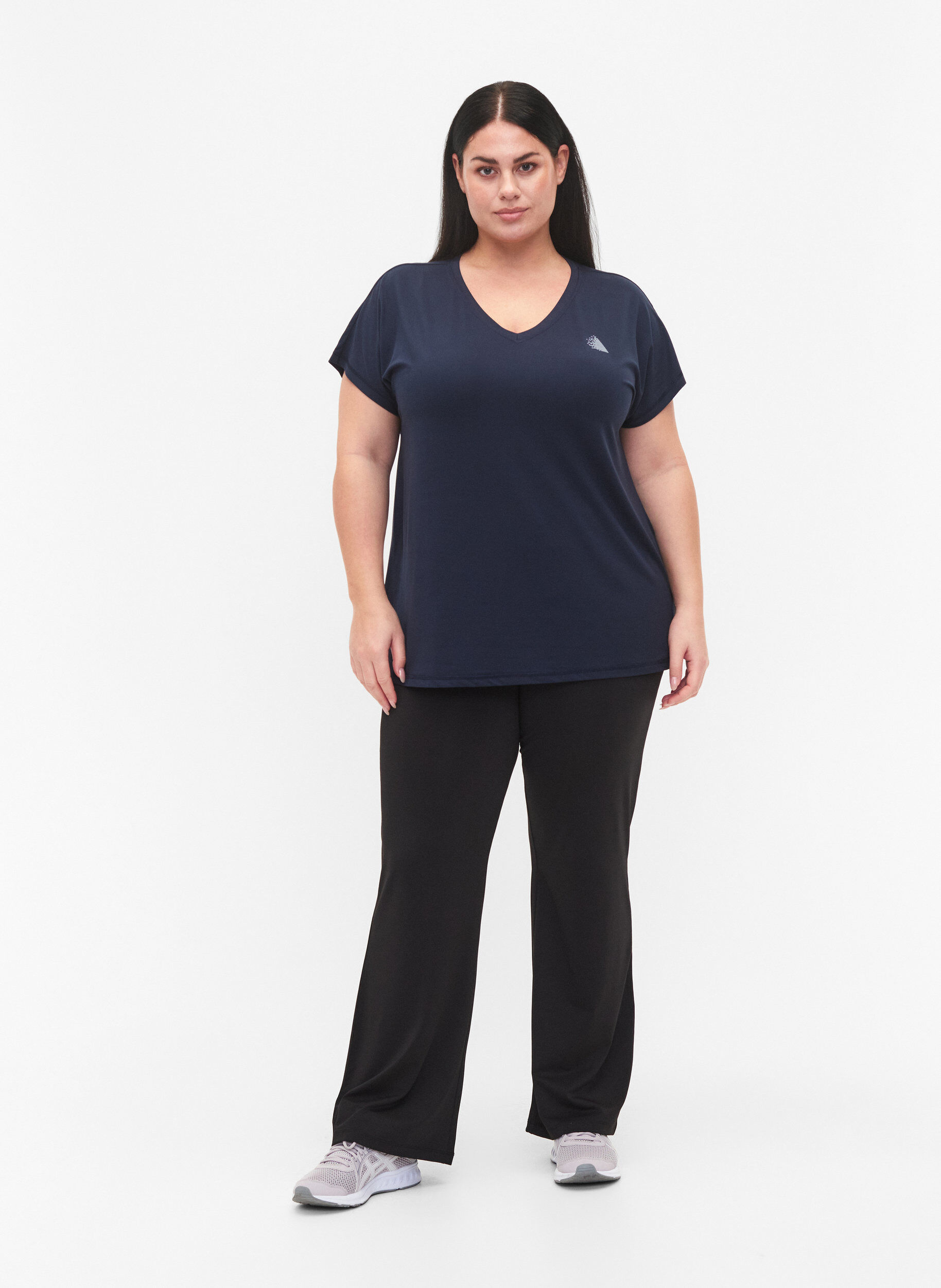 Zizzi L&oslash;s tr&aelig;nings t-shirt med v-hals, Bl&aring;, Model image number 1