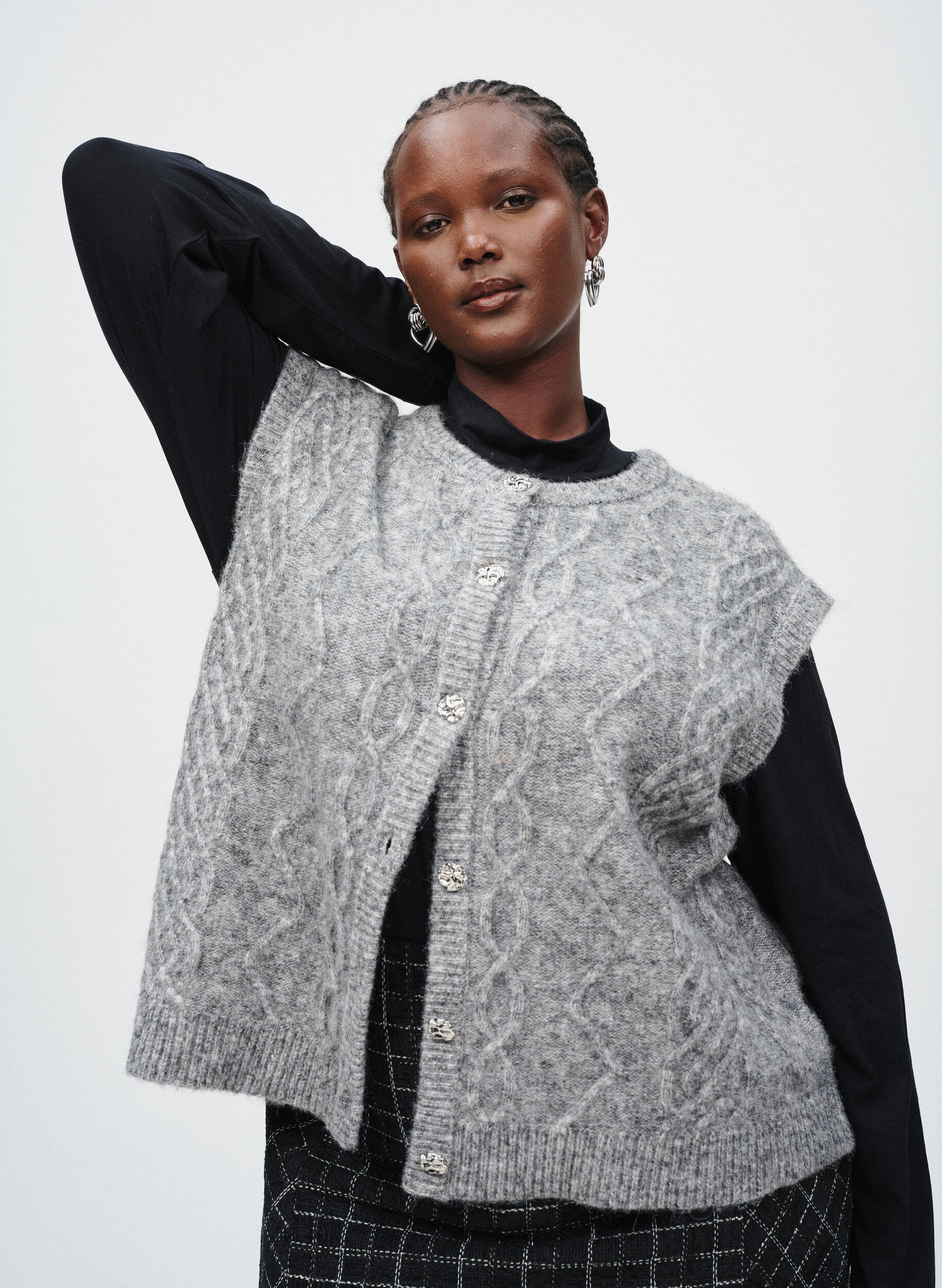 Zizzi Strikvest med m&oslash;nster og dekorative knapper, Gr&aring;, Image image number 0