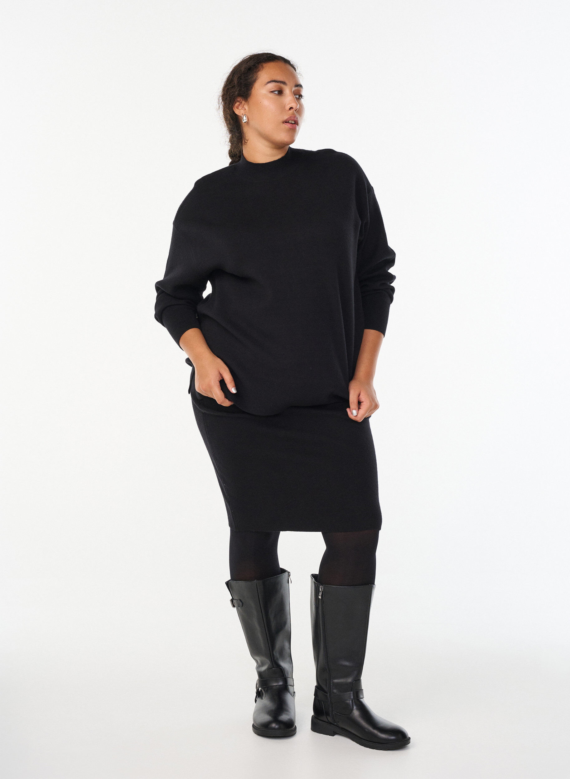 Zizzi Strikbluse med h&oslash;j hals, Sort, Model image number 1