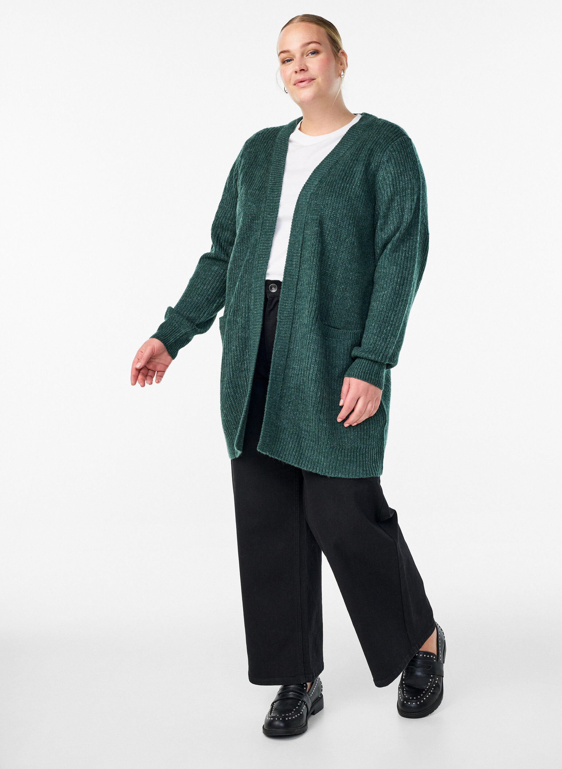 Zizzi FLASH - Lang ribstrikket cardigan med lommer, Gr&oslash;n, Model image number 1