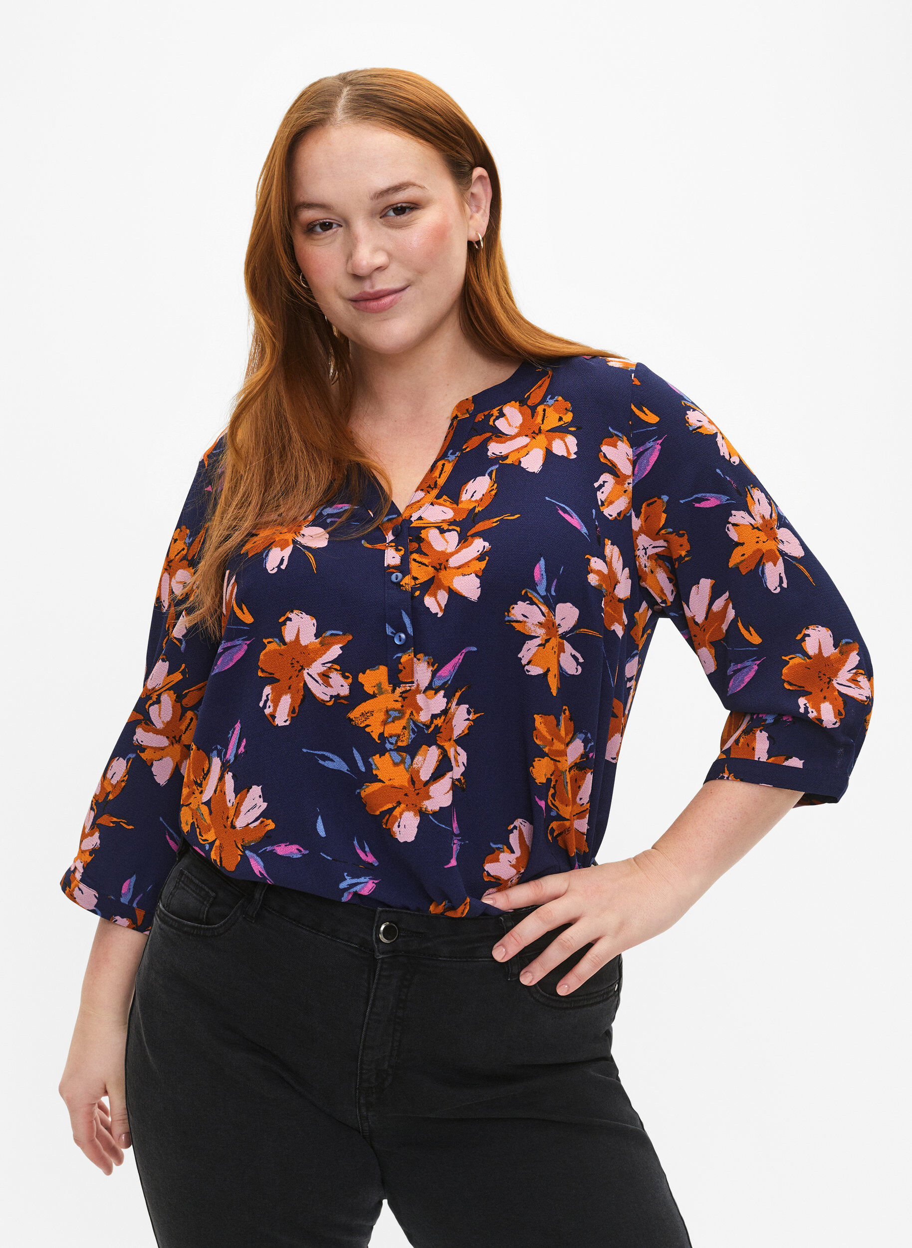 Zizzi Blomstret bluse med 3/4 &aelig;rmer, Peacoat Flower AOP, Model image number 0
