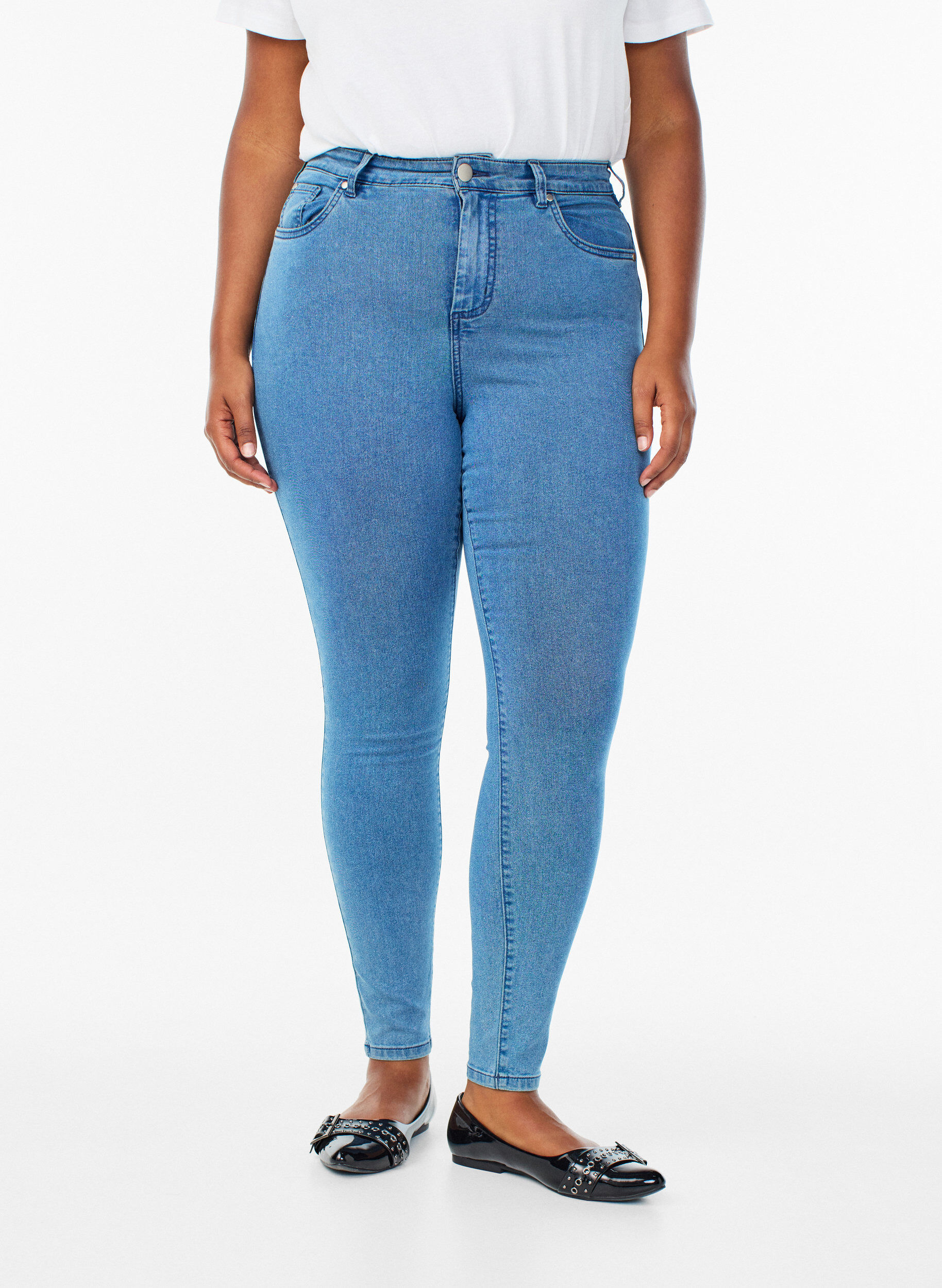 Zizzi Amy jeans med h&oslash;j talje og super slim fit, Bl&aring;, Model image number 2