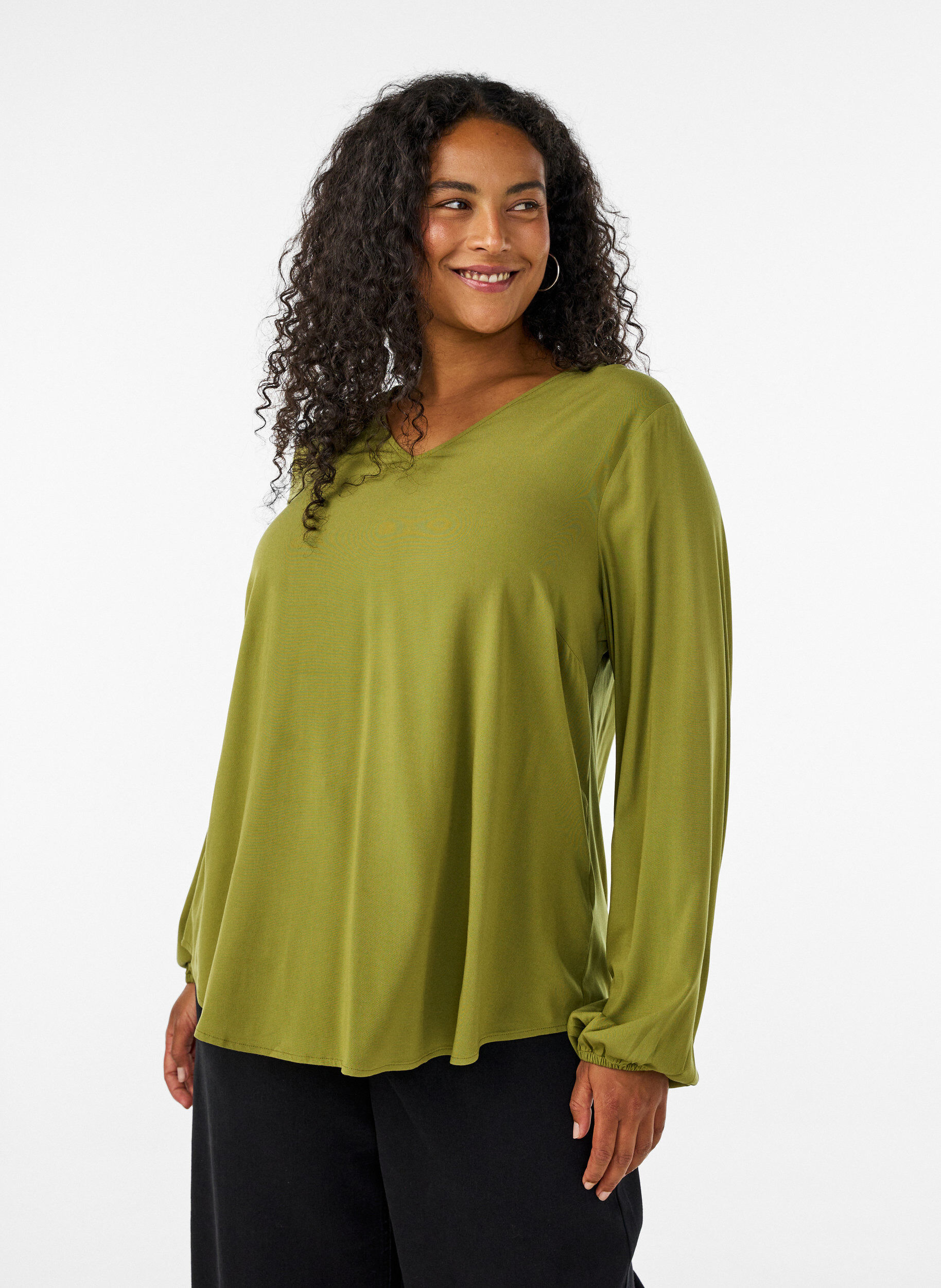 ZizziViskosebluse med V-hals og lange &aelig;rmer, Gr&oslash;n, Model image number 0