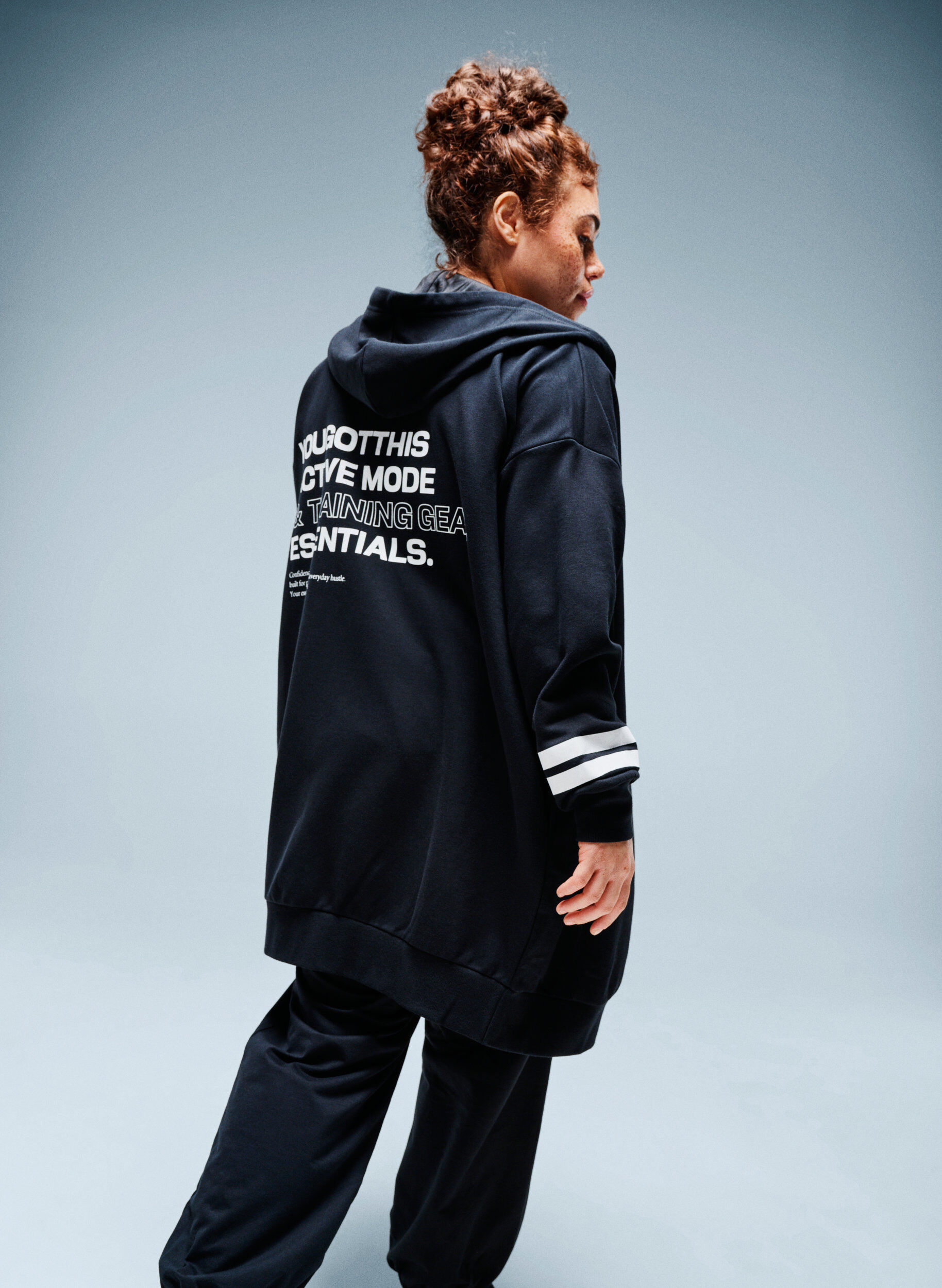 Zizzi Lang sweat cardigan med printdetaljer, Sort, Image image number 0