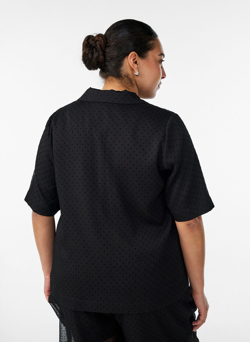 Skjortebluse med prikker og reverskrave, Sort, Model