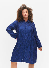 Lang skjorte i jacquard, Mazarine Blue, Model