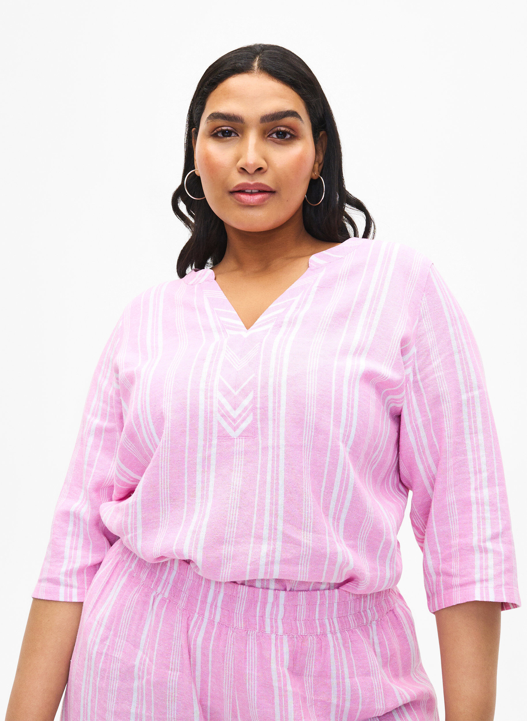 Zizzi Stribet bluse i h&oslash;r-viskosemix, Lyser&oslash;d, Model image number 0