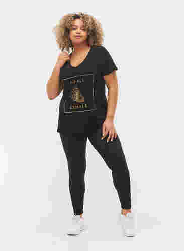 Bomulds trænings t-shirt med tryk, Black w. inhale logo, Model image number 2