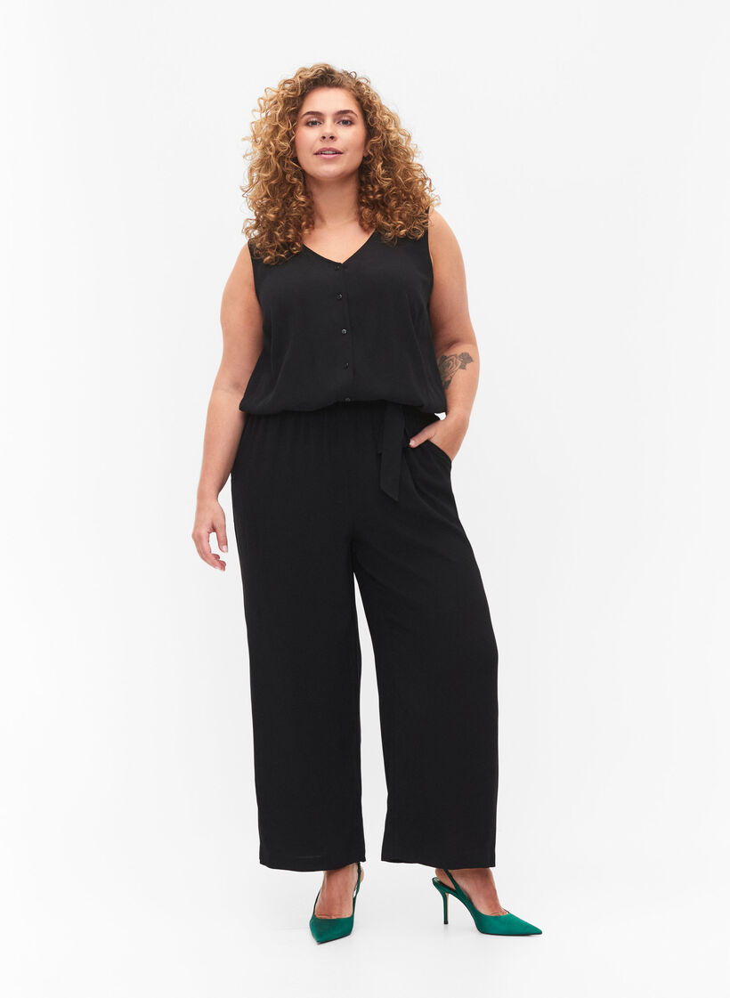 Ærmeløs jumpsuit i viskose Sort Str. 4260 Zizzi
