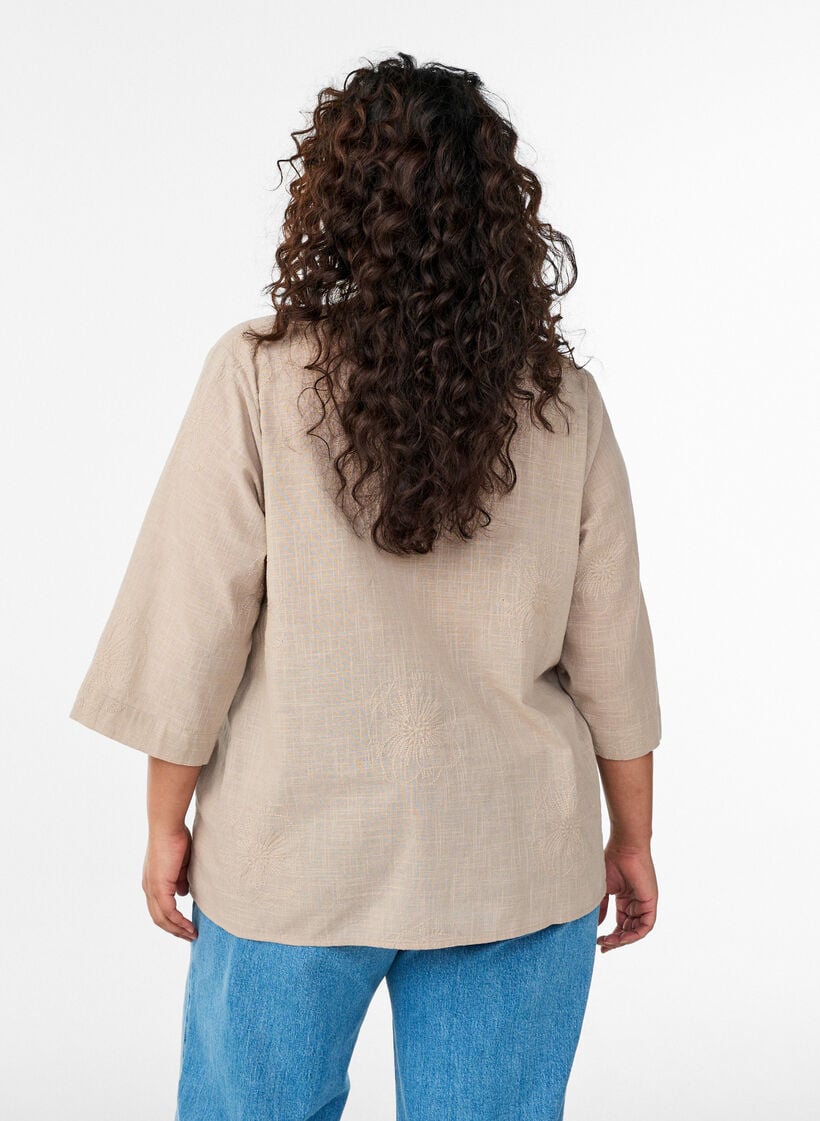 Bluse i bomuld med broderede detaljer og 3/4 &aelig;rmer, Beige, Model image number 2