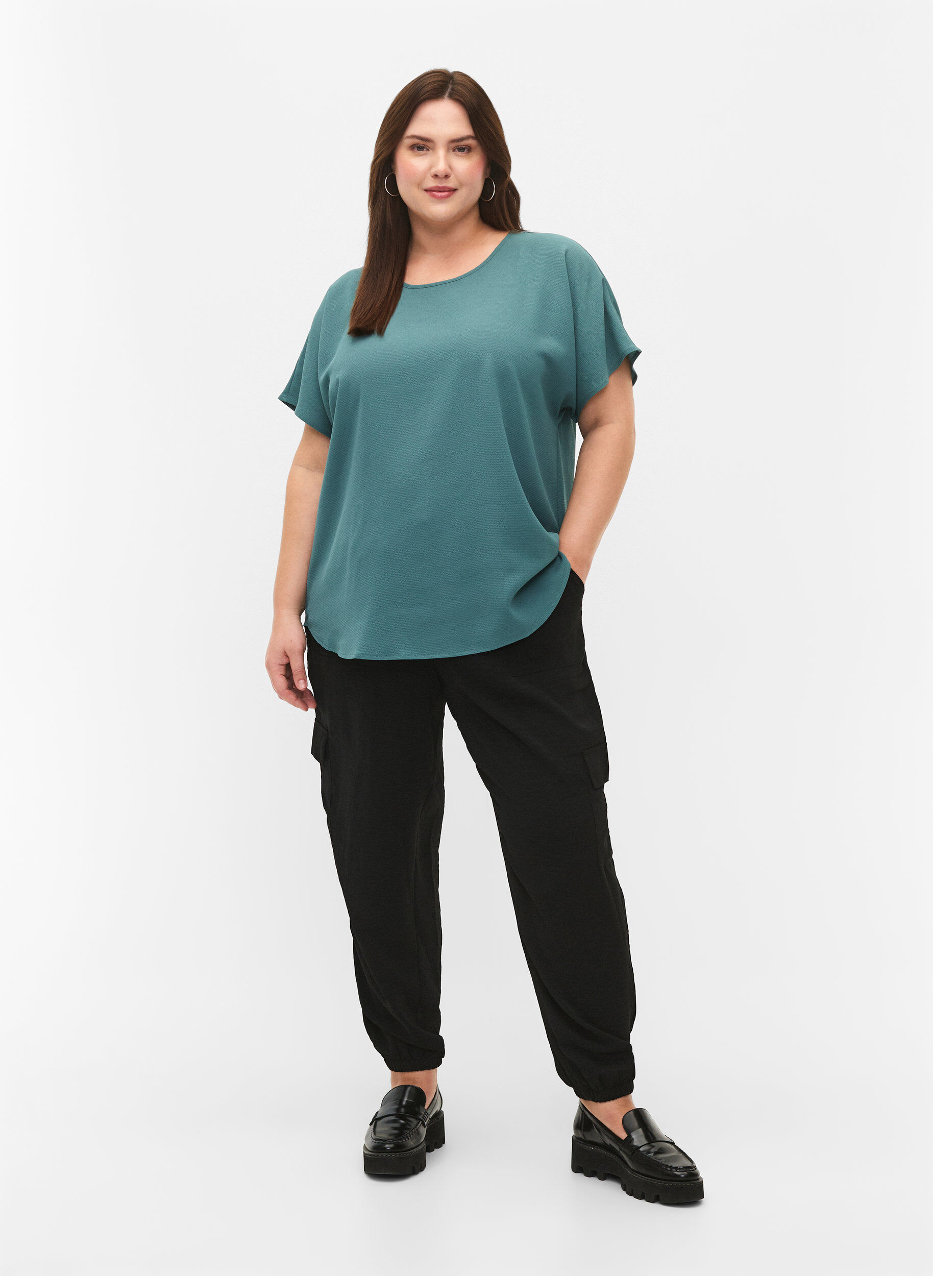 ZizziBluse med korte &aelig;rmer og rund halsudsk&aelig;ring, Gr&oslash;n, Model image number 1