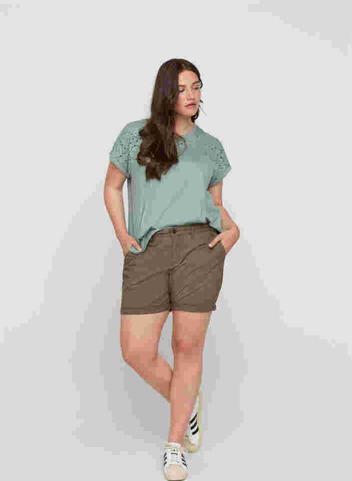Regular fit shorts med lommer, Tarmac, Model image number 2