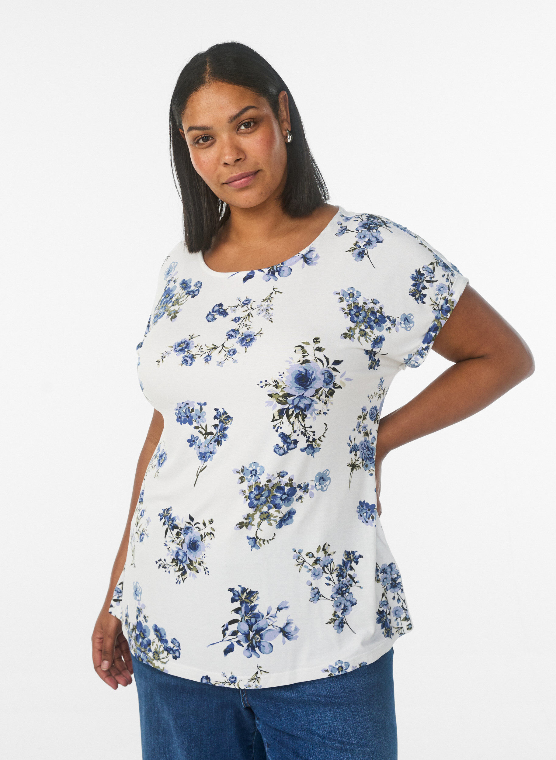 Zizzi T-shirt med blomsterprint, Vanilla, Model image number 0