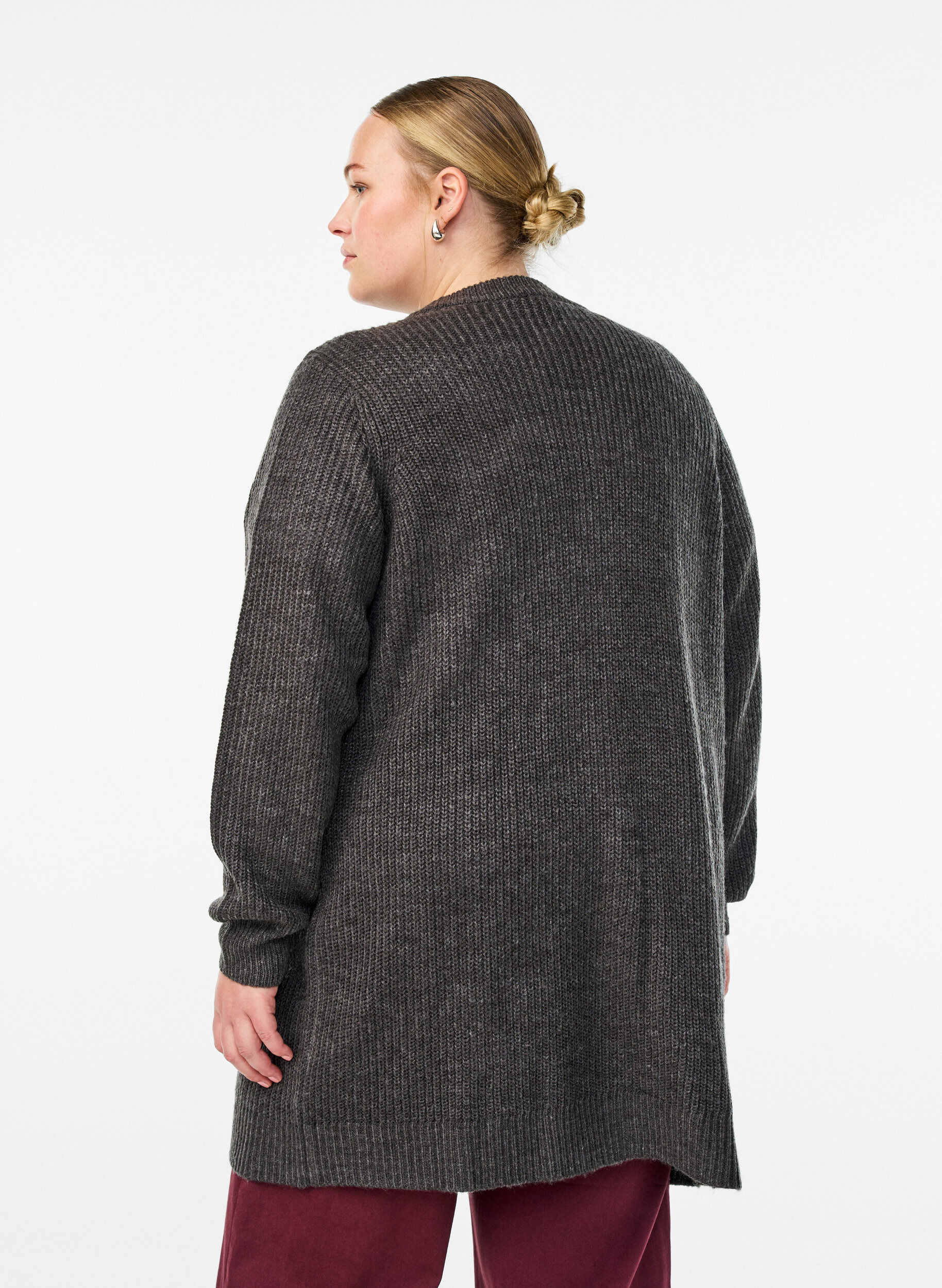 Zizzi FLASH - Lang ribstrikket cardigan med lommer, Gr&aring;, Model image number 2