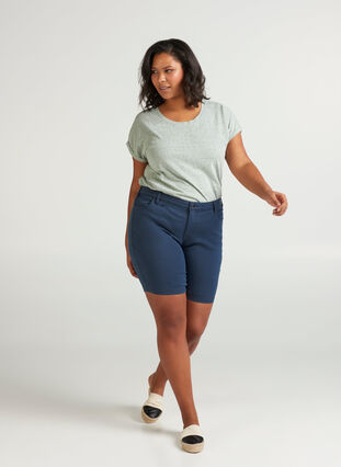 Slim fit Emily shorts med normal talje, Mood Indigo, Model image number 2