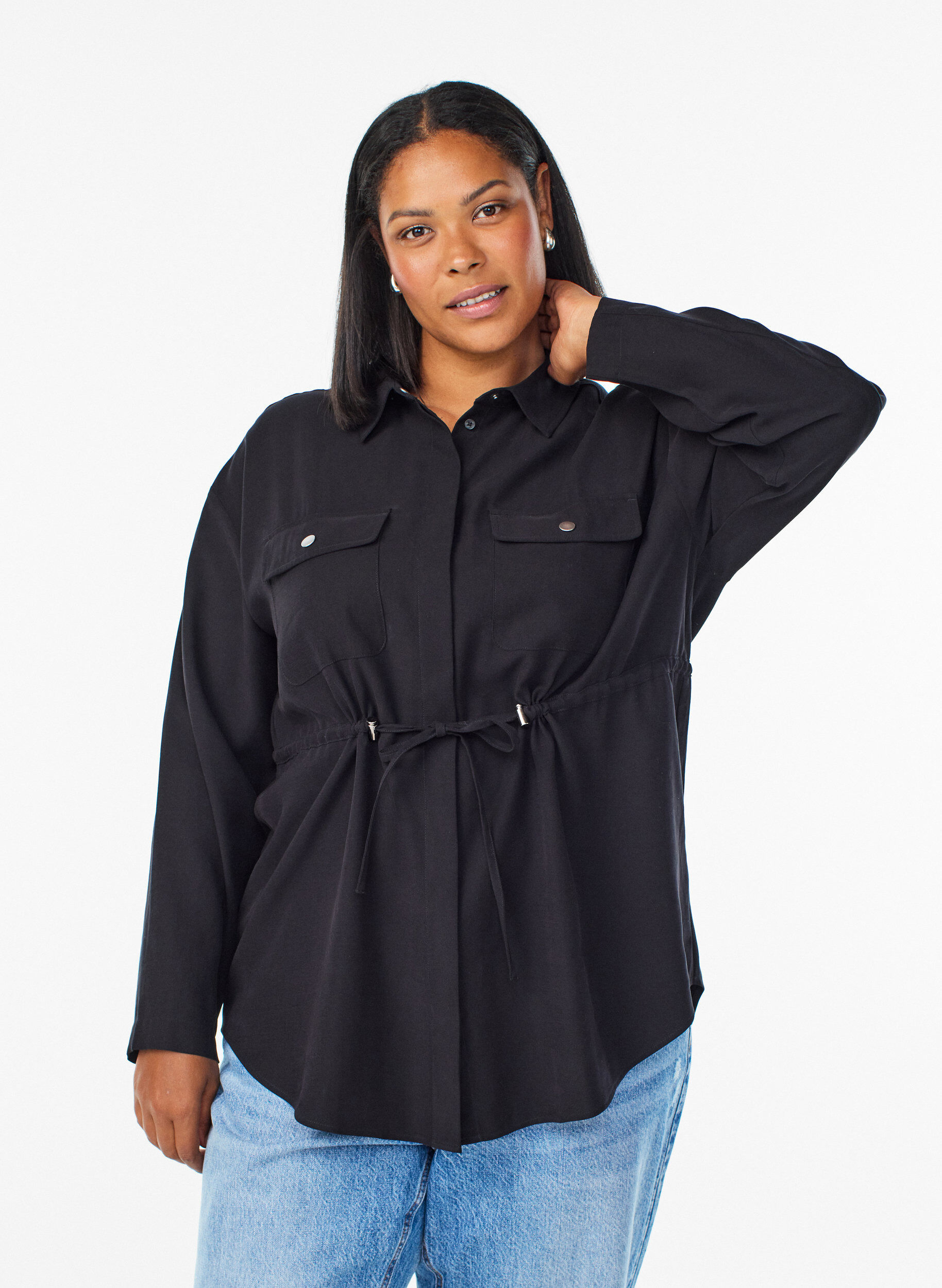 Tunika med brystlommer og justerbar talje, Sort, Model