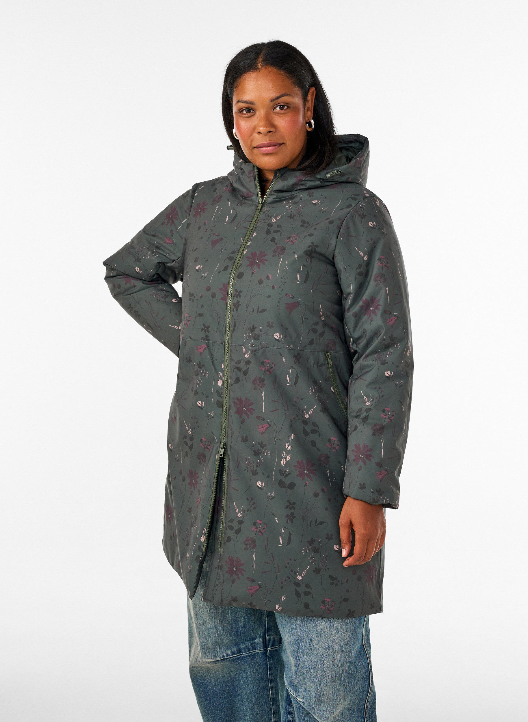 ZizziVatteret vinterjakke med blomsterprint, Gr&oslash;n, Model image number 0