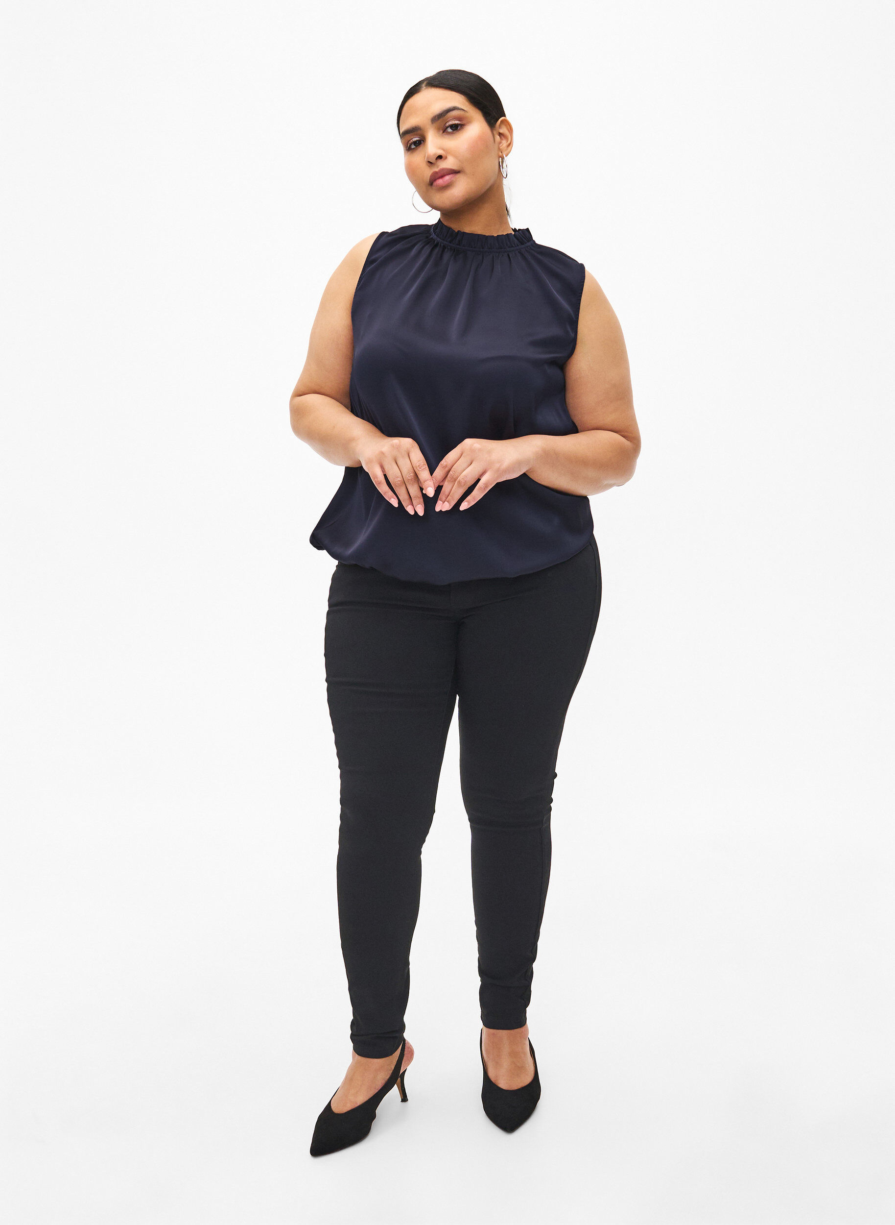 Zizzi &AElig;rmel&oslash;s festtop i satin, Night Sky, Model image number 3