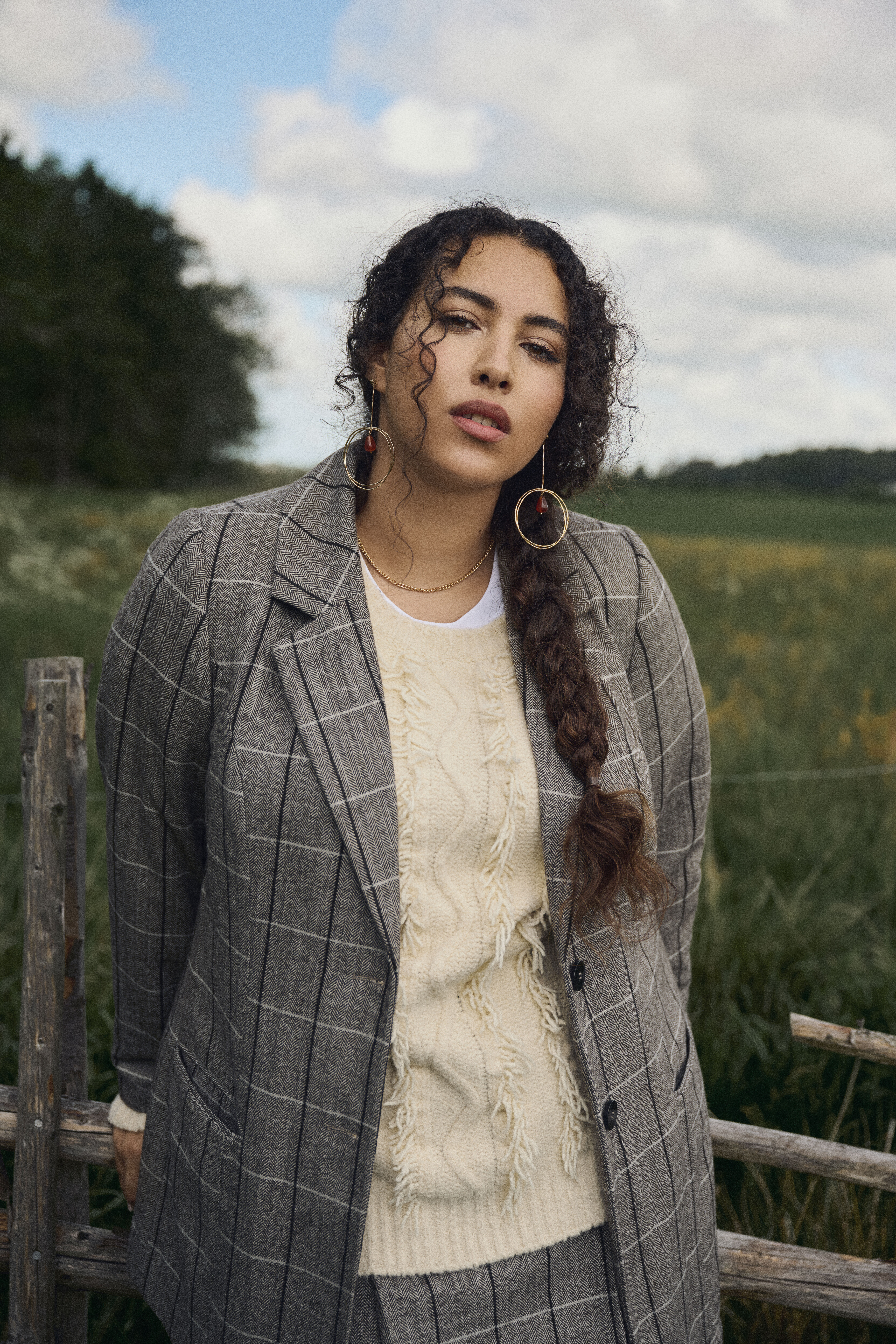 Zizzi S&aelig;t i gr&aring; tern, , Model