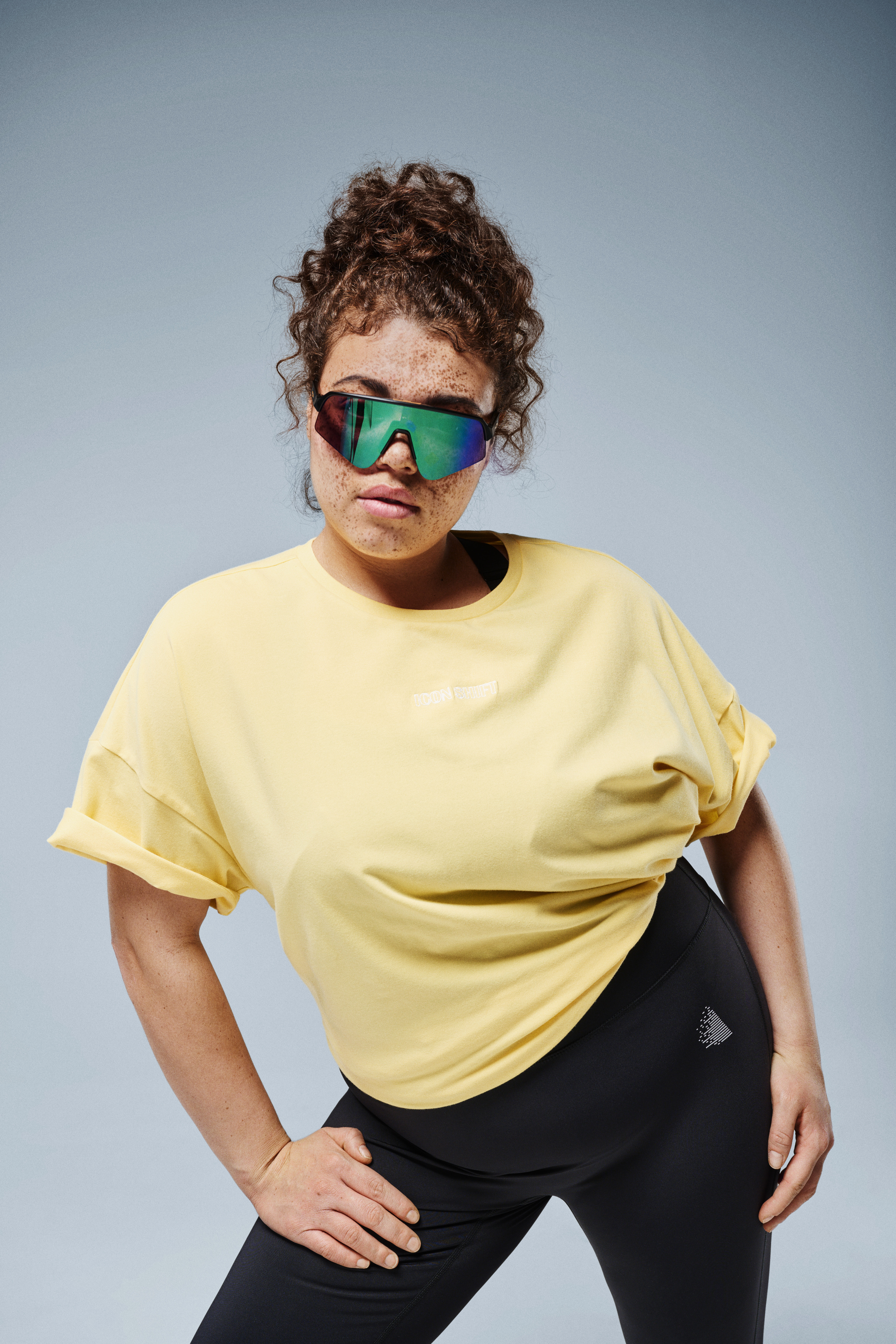 T-shirt og hoodie, , Model