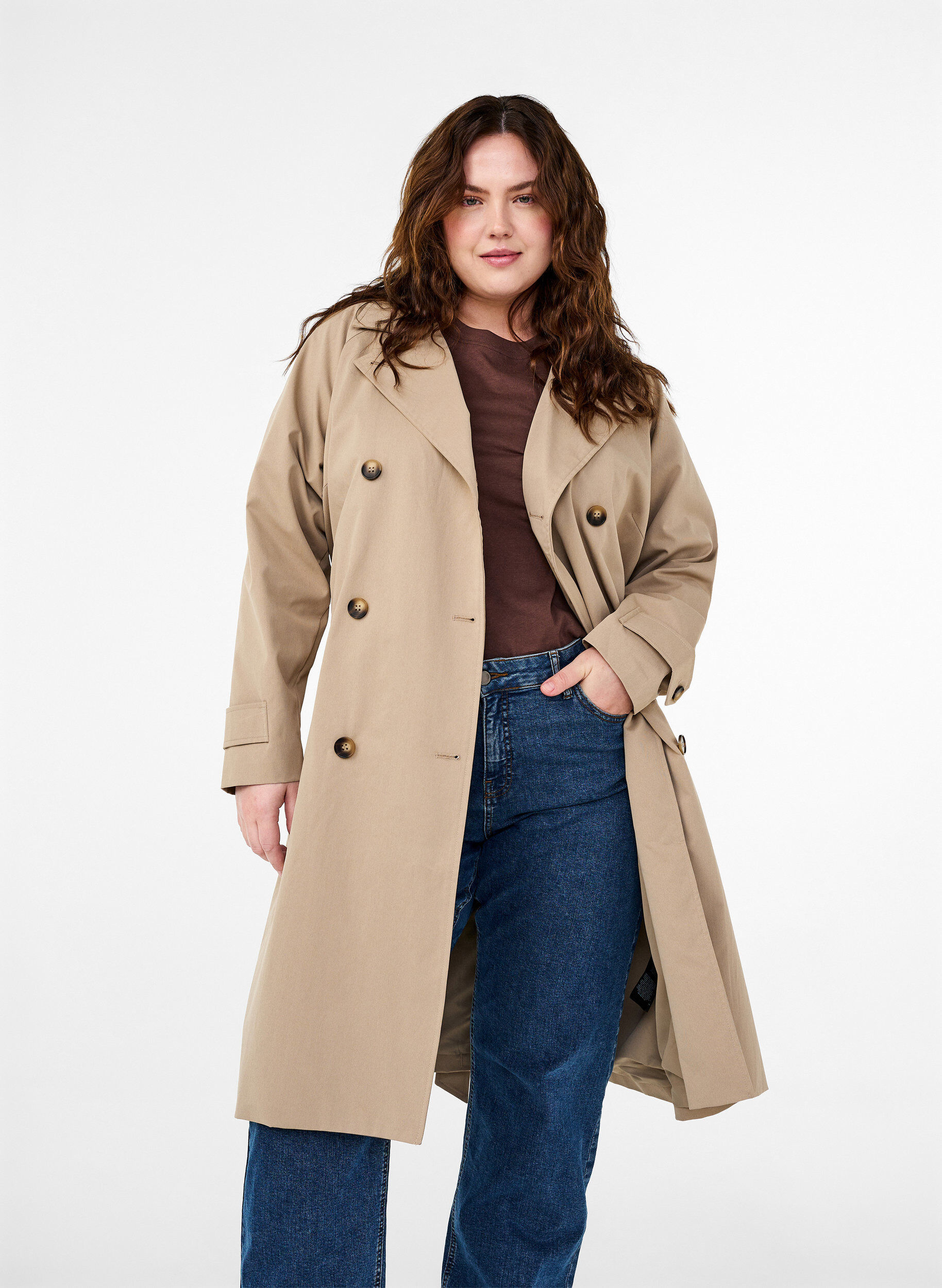 Zizzi Klassisk lang trenchcoat med b&aelig;lte, Chinchilla, Model image number 0