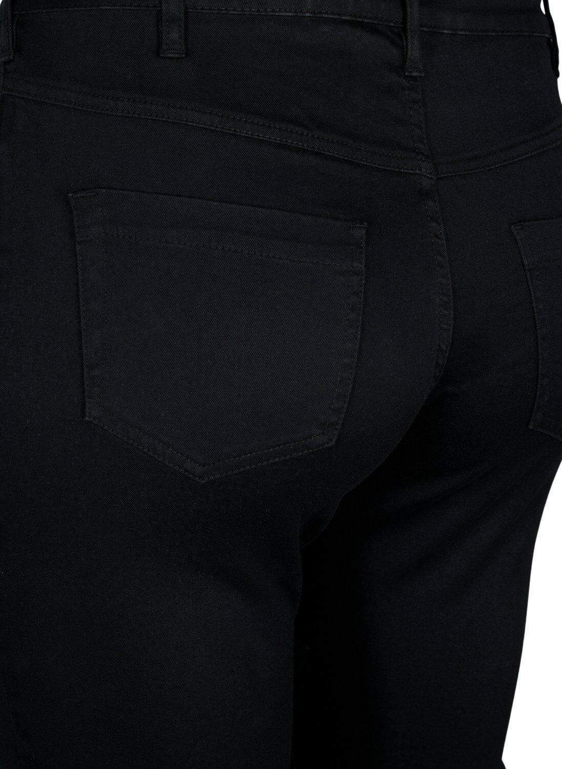 ZizziSlim fit Emily jeans med regul&aelig;r talje, Sort, Model image number 3