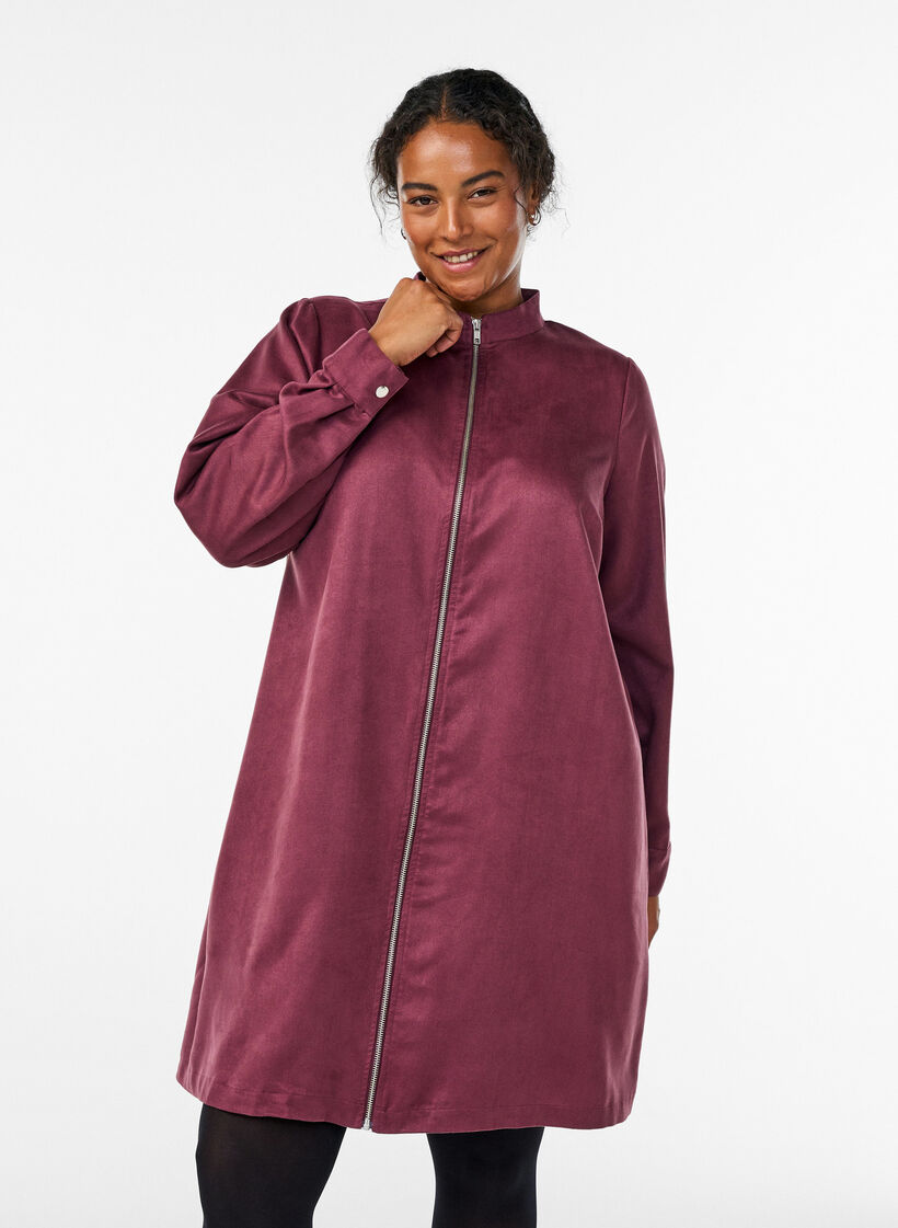 Lang skjorte i imiteret ruskind med lynlås, Rød, Model image number 0