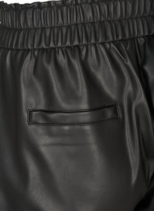 3/4 bukser i imiteret læder, Black, Packshot image number 3