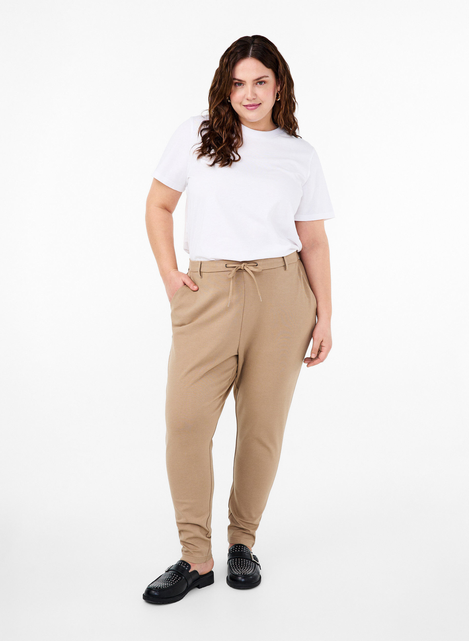 Zizzi Cropped Maddison bukser, Beige, Model image number 0