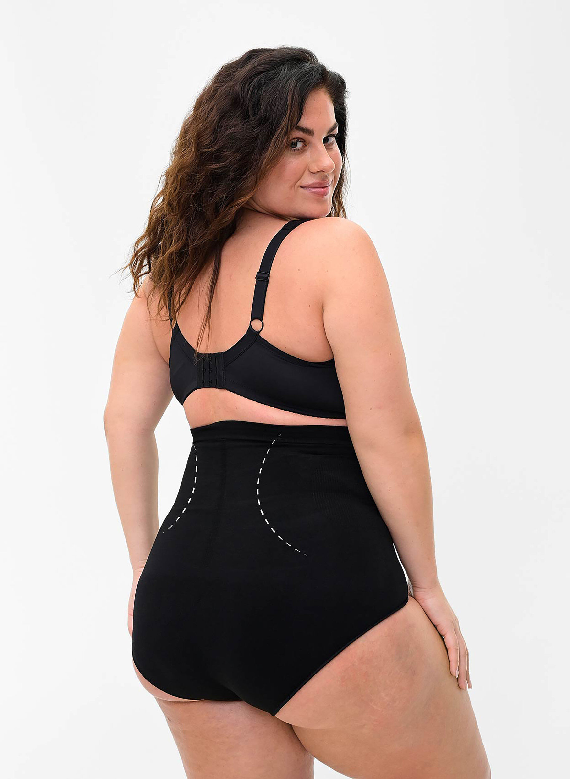 ZizziH&oslash;jtaljet shapewear trusse, Sort, Model image number 1