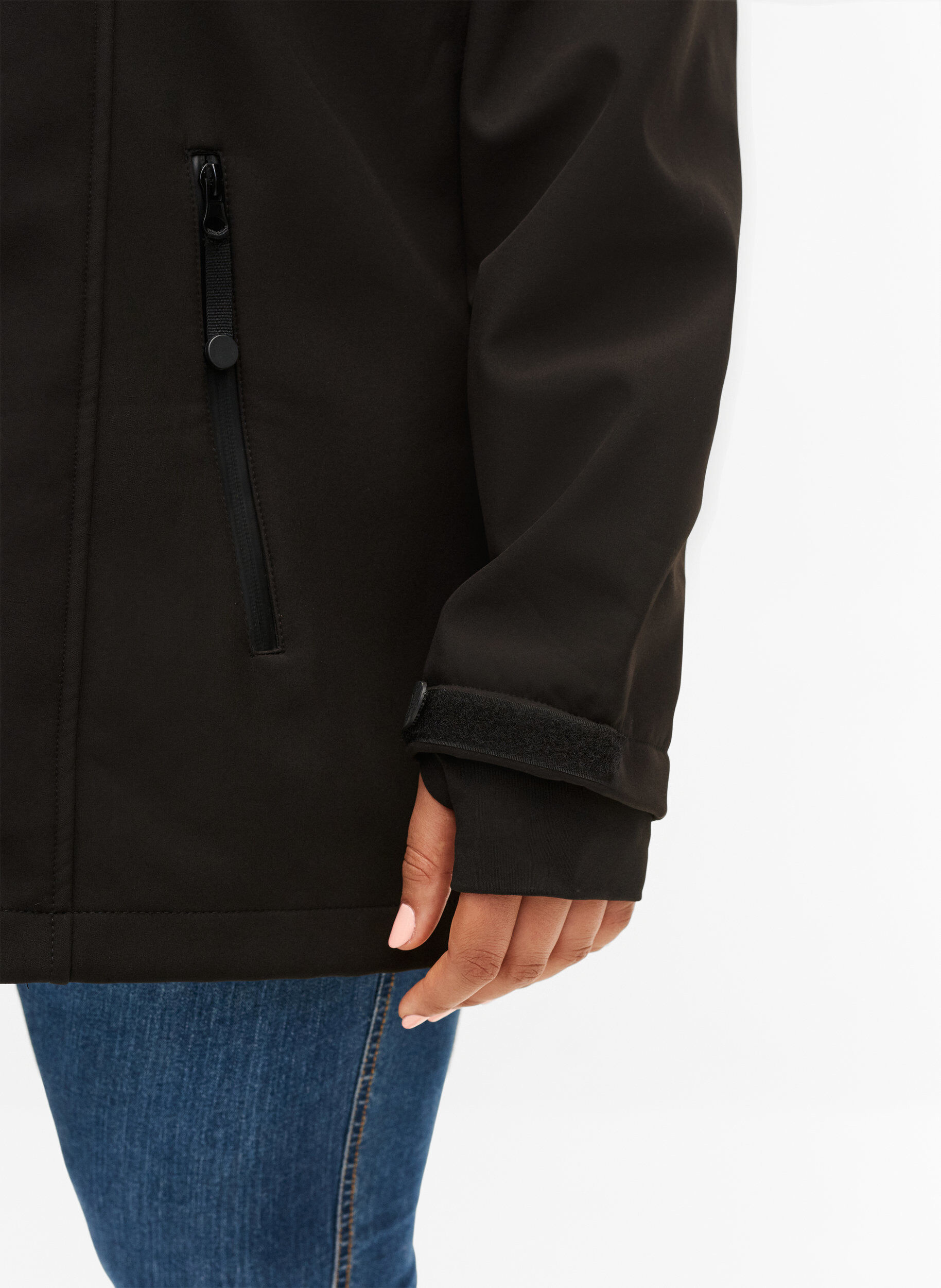 ZizziKort softshell jakke med aftagelig h&aelig;tte, Sort, Model image number 3