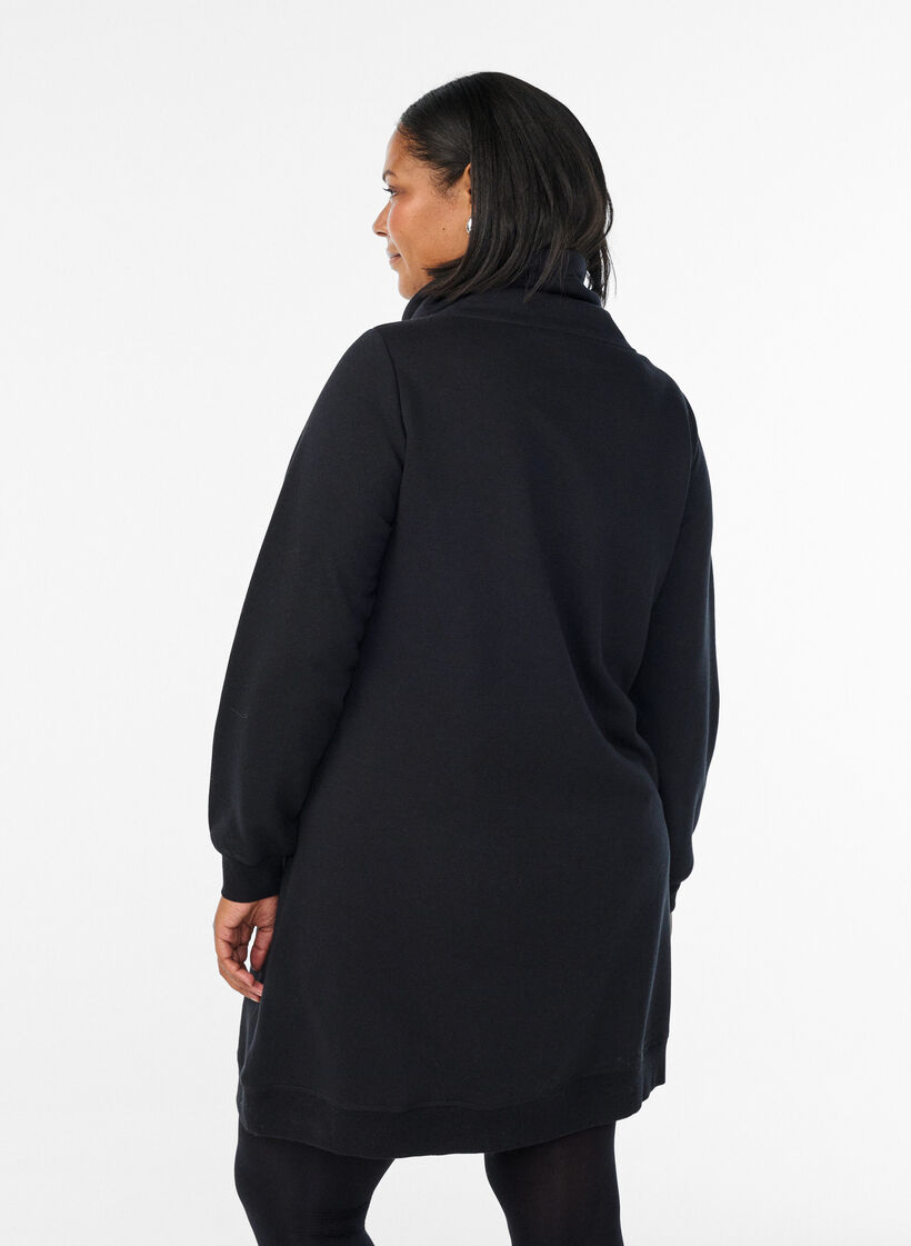 Kort sweatkjole med h&oslash;j krave og lommer, Sort, Model image number 2