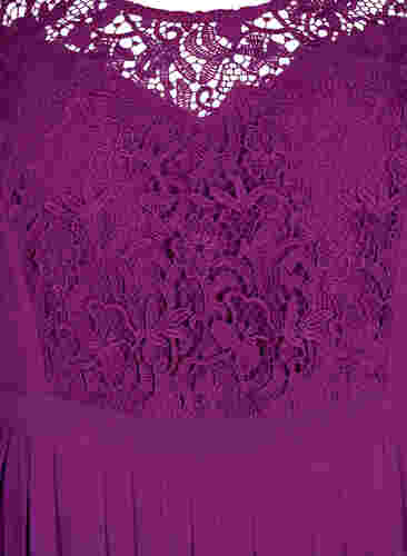 Kortærmet kjole med blondeoverdel, Grape Juice, Packshot image number 2