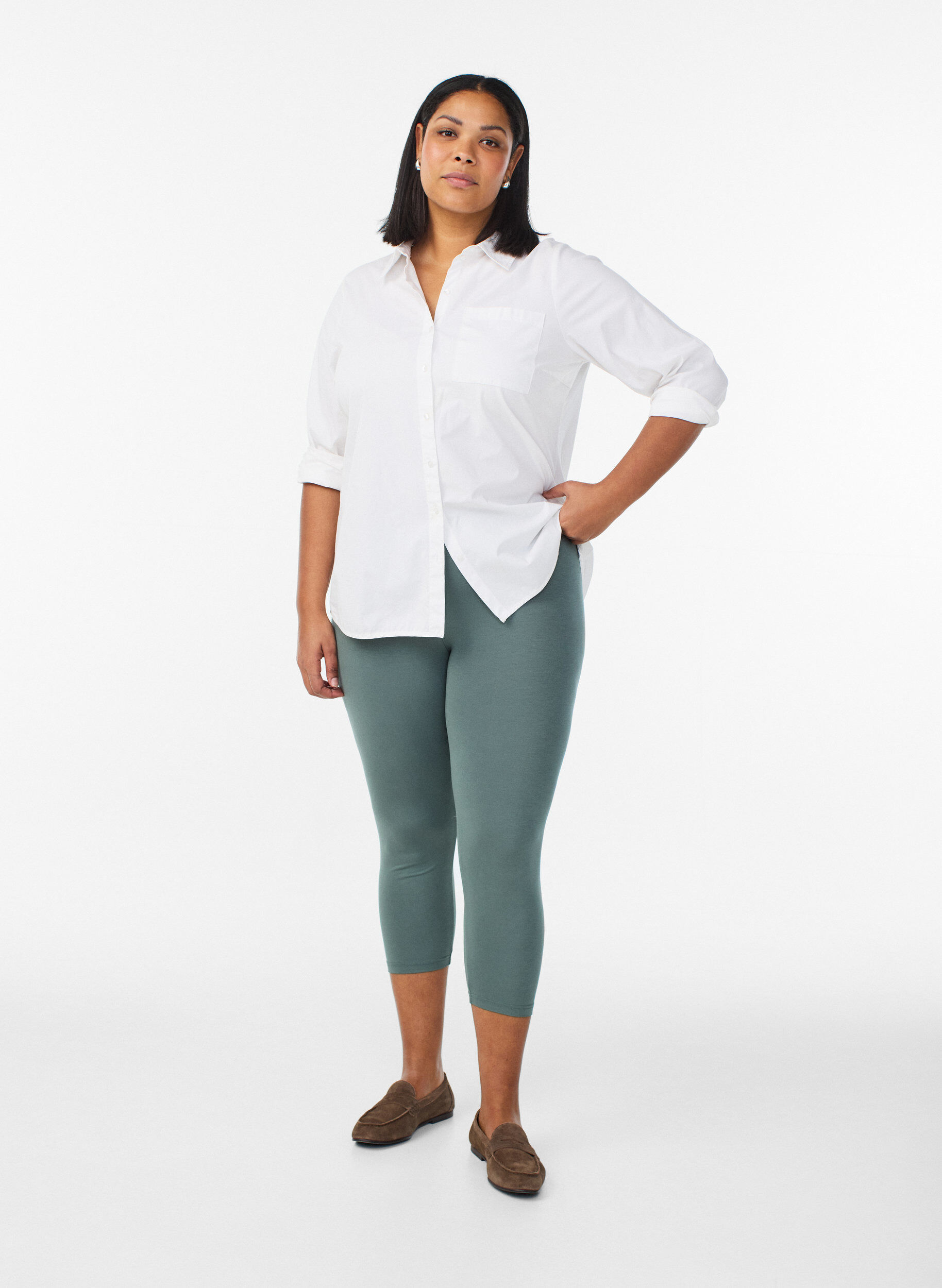 ZizziBasis 3/4 leggings i viskose, Gr&oslash;n, Model image number 1