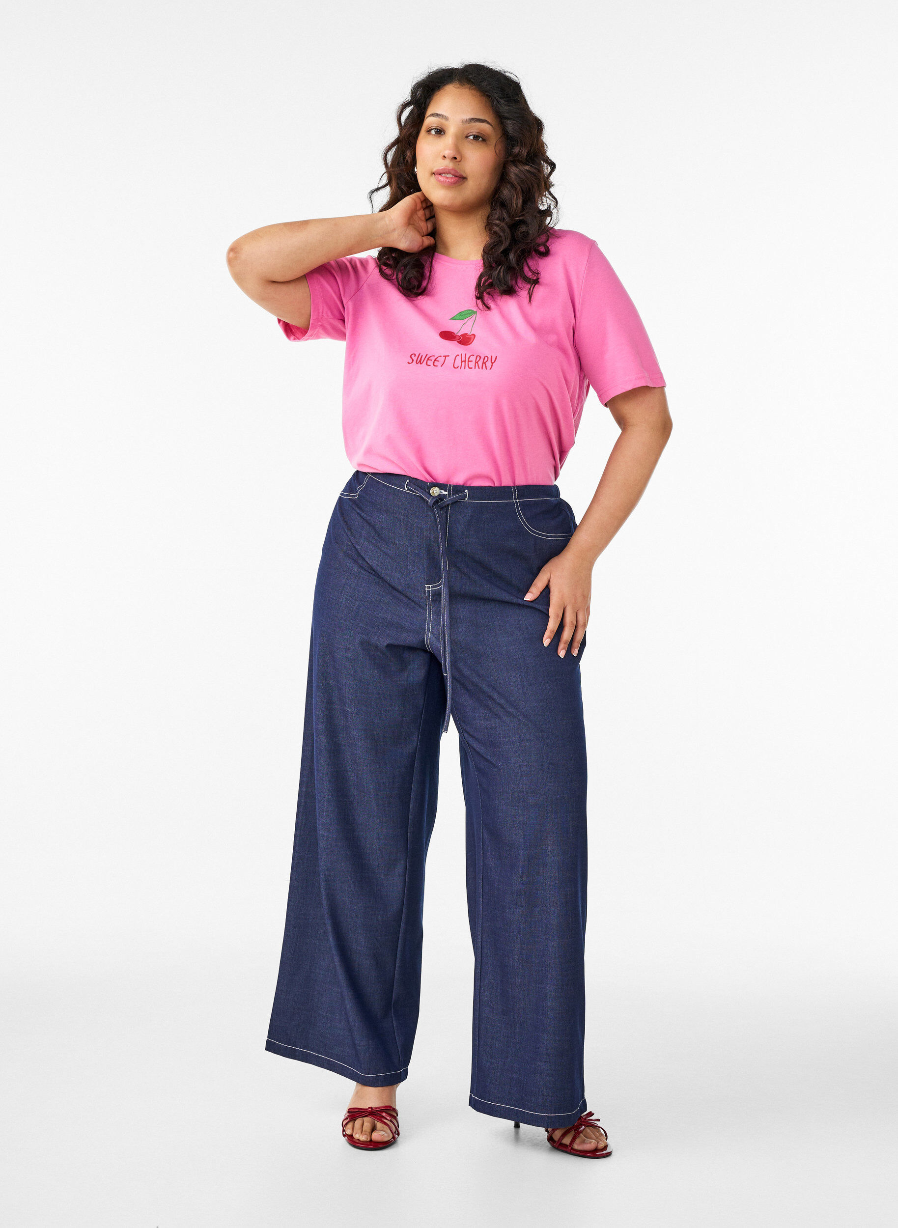 ZizziT-shirt med motiv, Lyser&oslash;d, Model image number 1