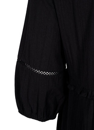 Kjole i bomuld med 3/4 ærmer og flæser, Black, Packshot image number 3