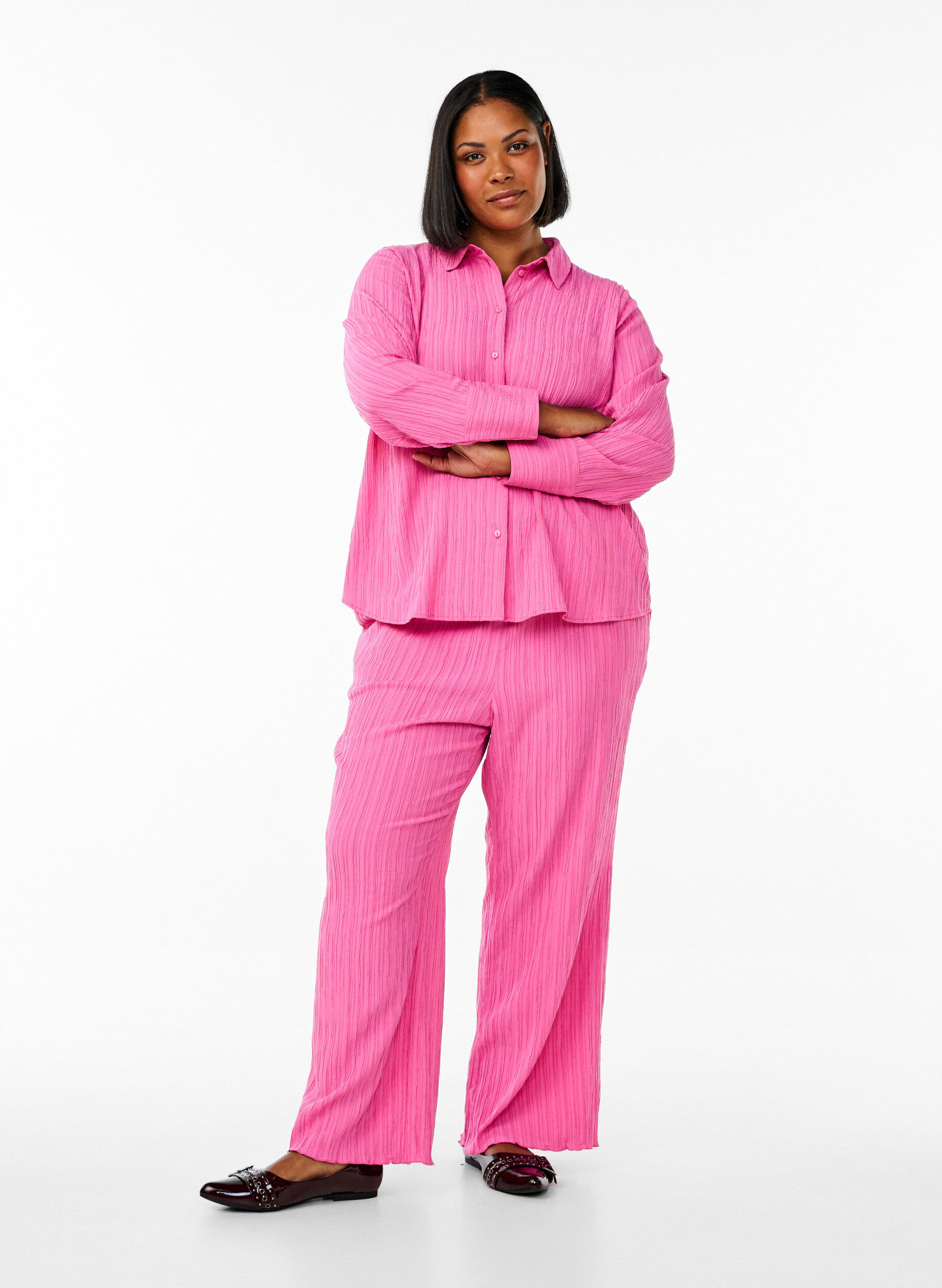 Zizzi FLASH - Skjorte med struktur, Lyser&oslash;d, Model image number 1