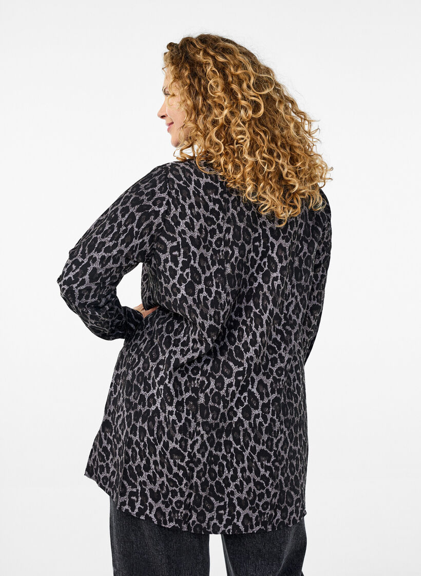 Lang skjorte med leopardprint, Grå, Model image number 2