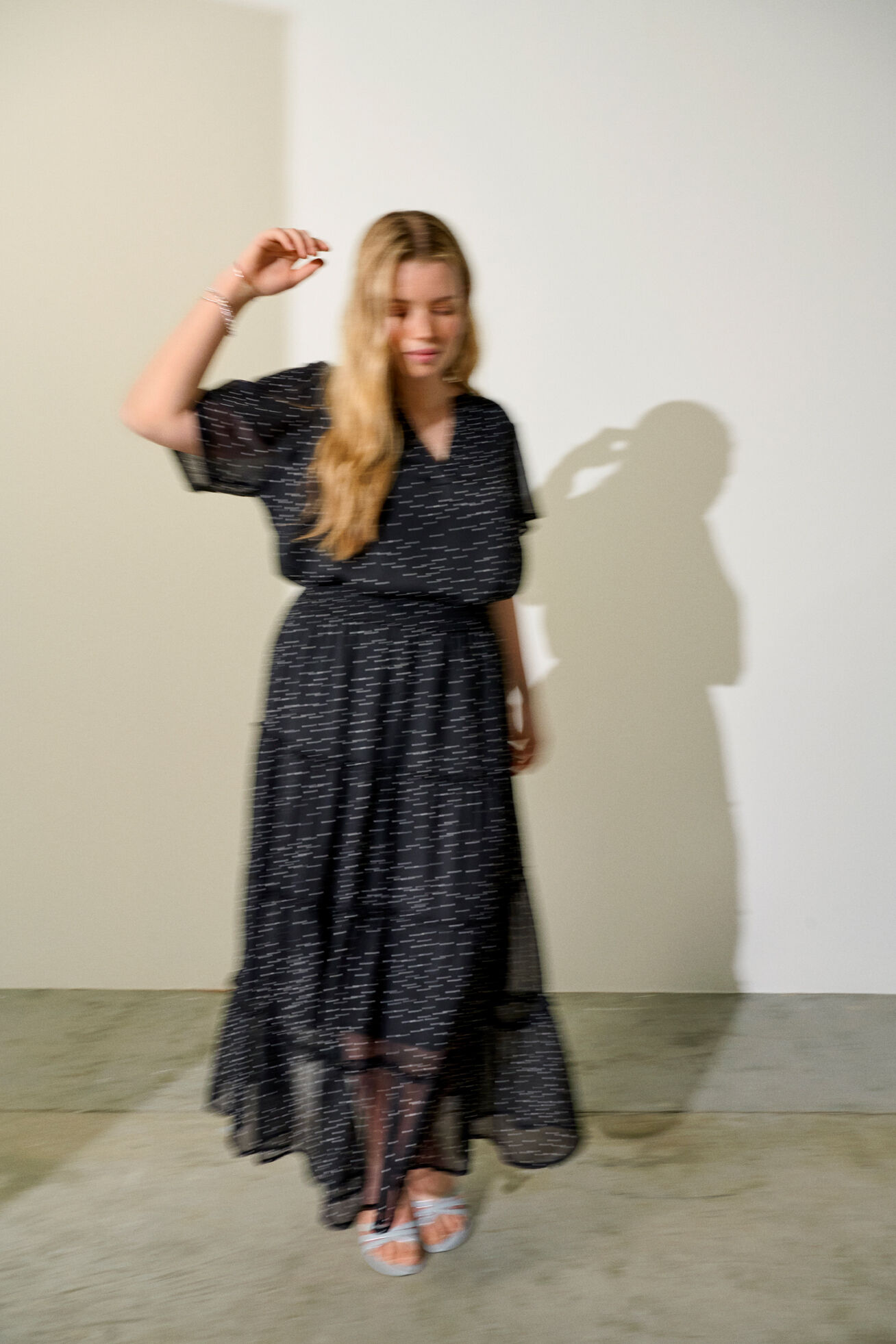 Zizzi Sort s&aelig;t med prikker, , Model